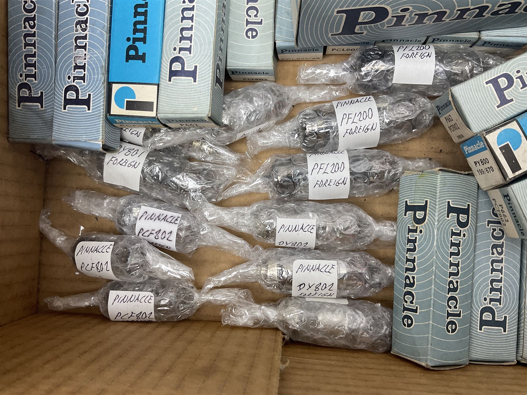 Collection of Pinnacle thermionic radio valves/vacuum tubes including PL509 - Image 6 of 10