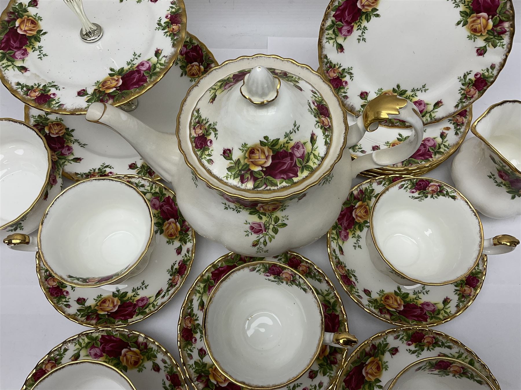 Royal Albert Country Roses pattern tea service for six - Image 3 of 9