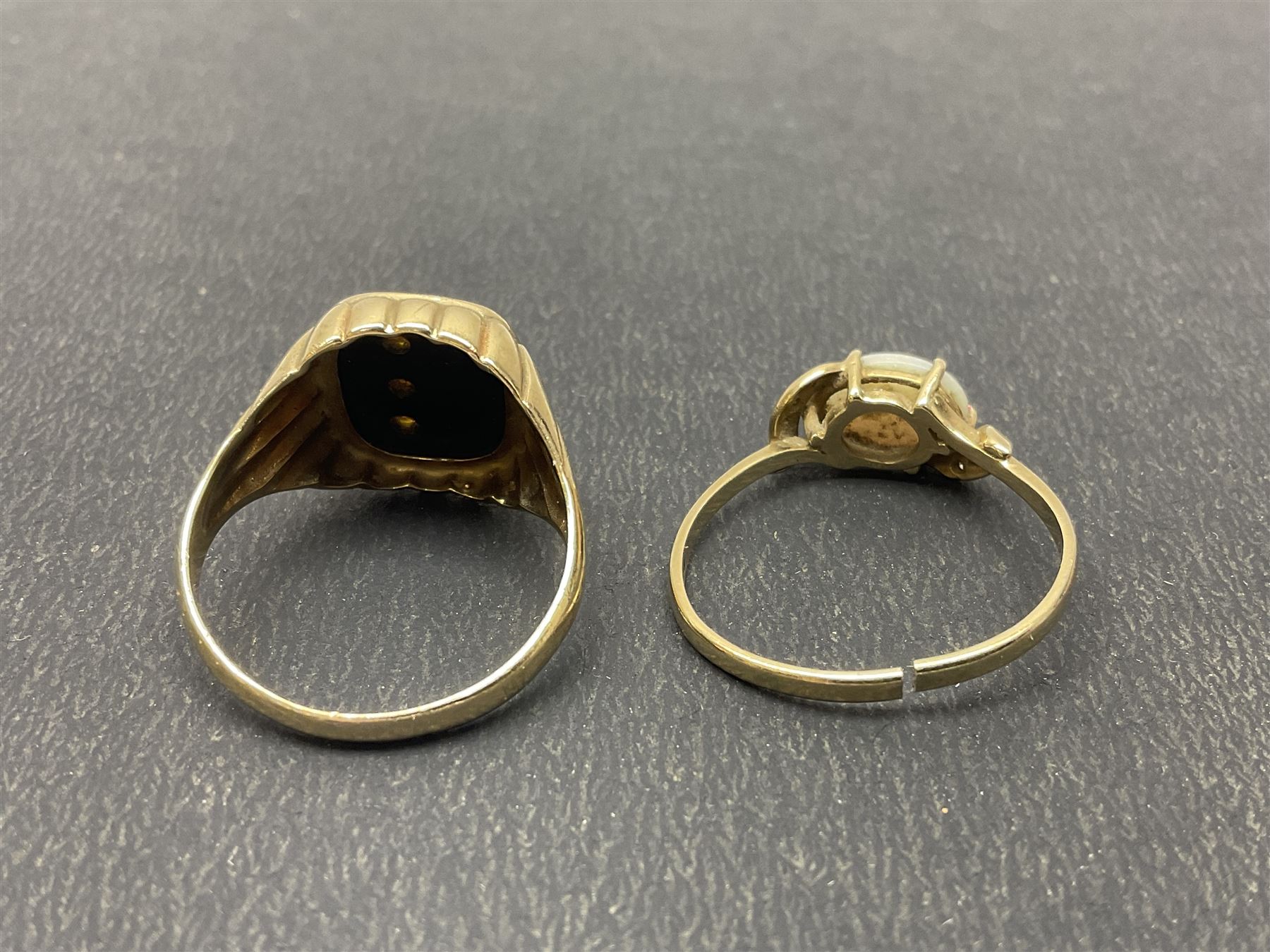 Five gold stone set rings - Image 4 of 10