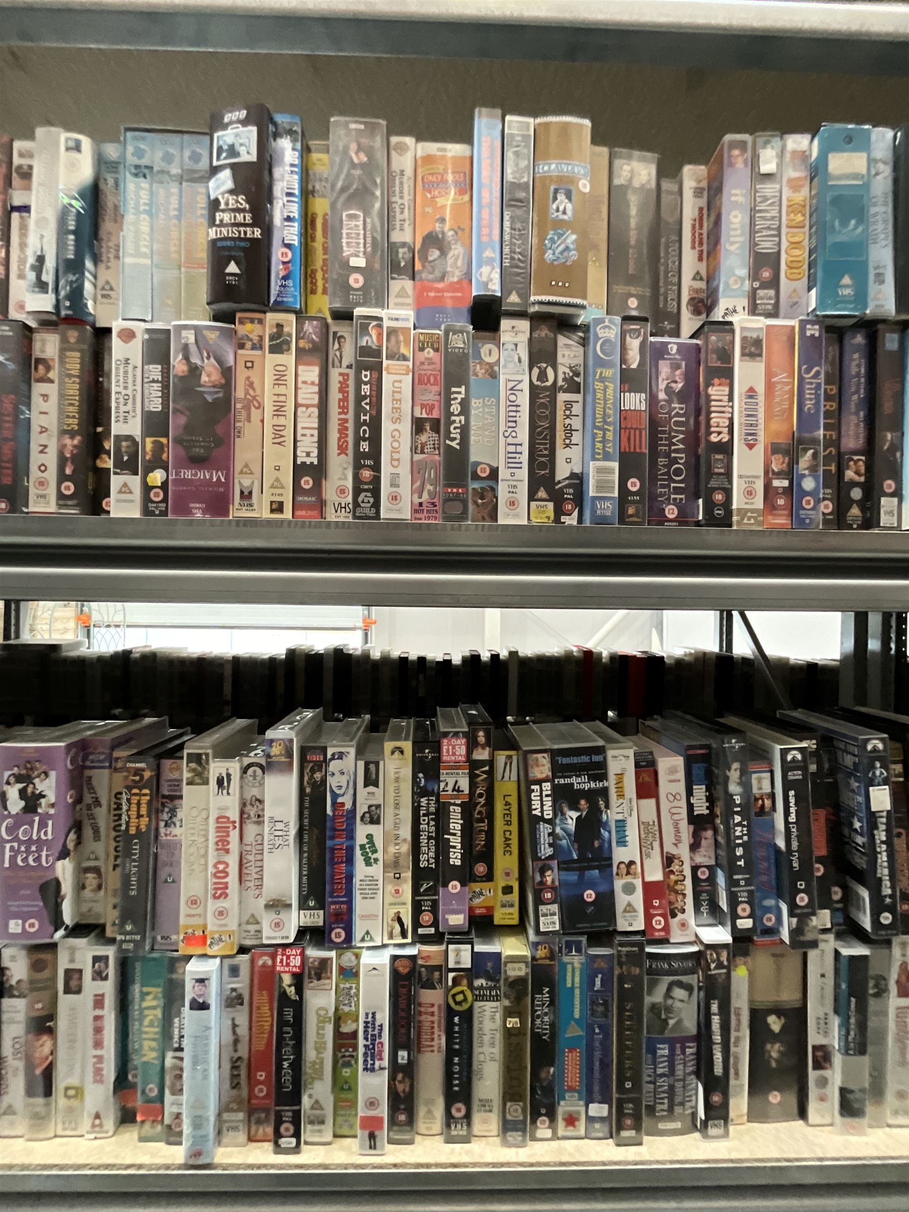 Ten bay of vintage VHS videos - Image 8 of 15