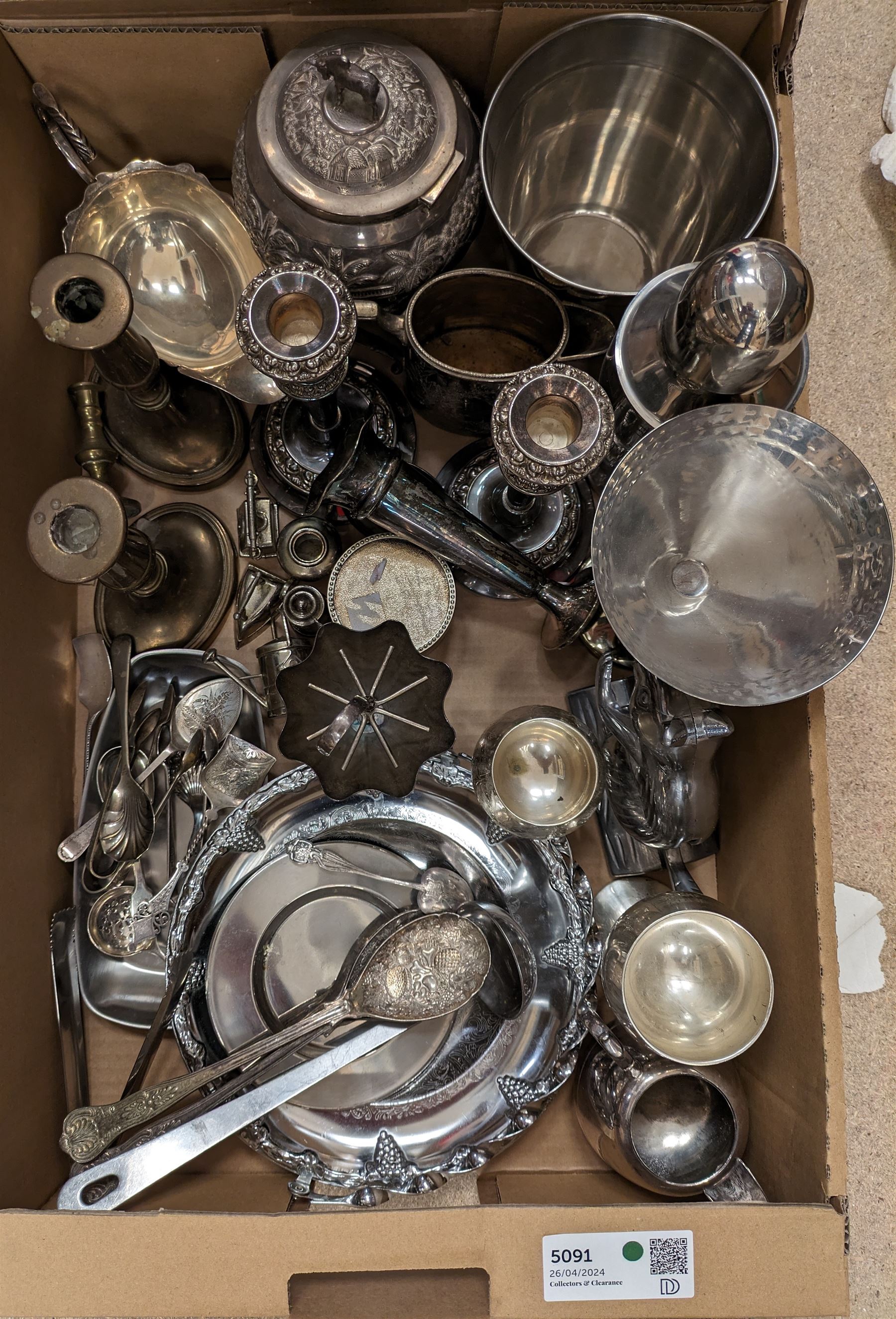 Assorted silver plate and other metalwares