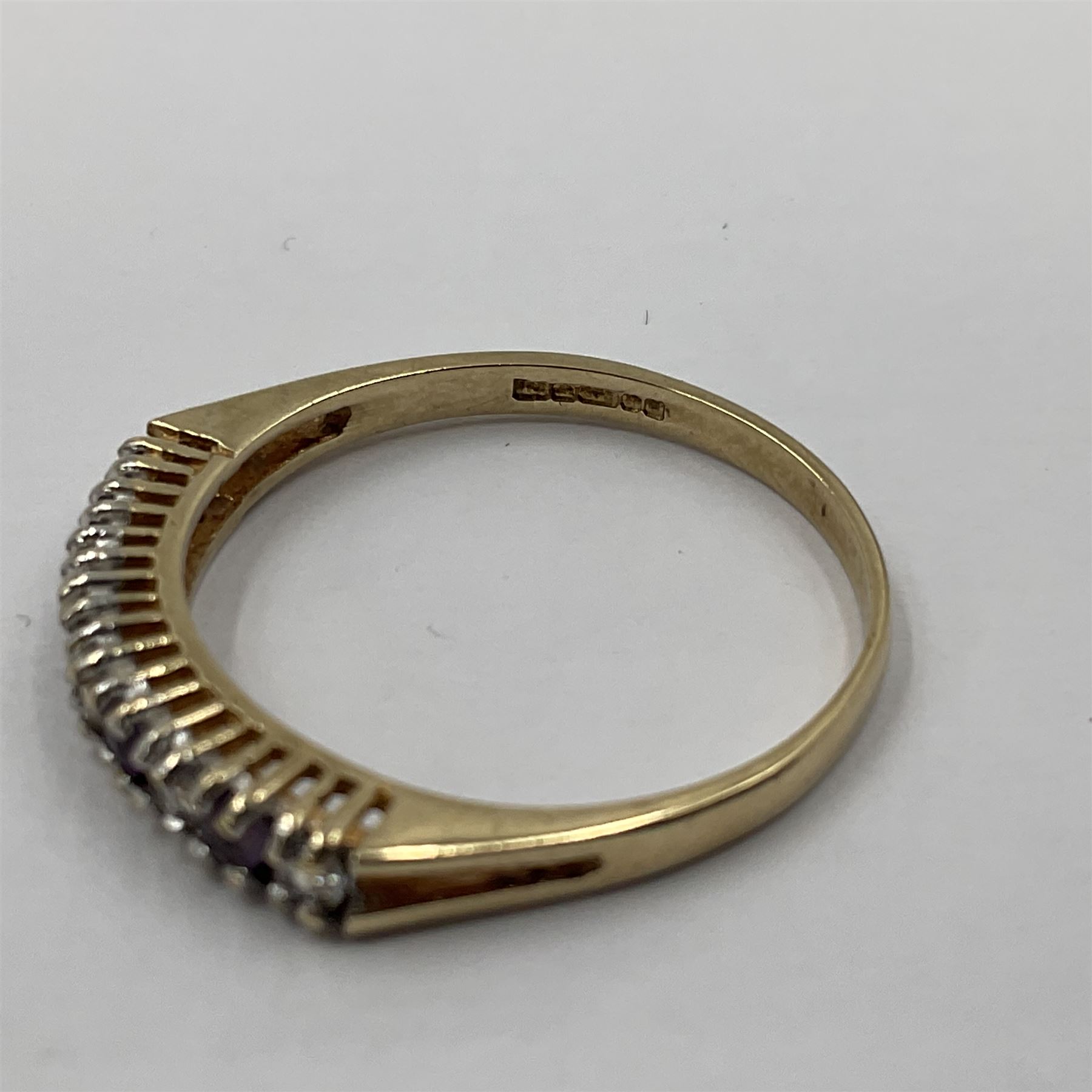 9ct gold amethyst and cubic zirconia half eternity ring - Image 5 of 5
