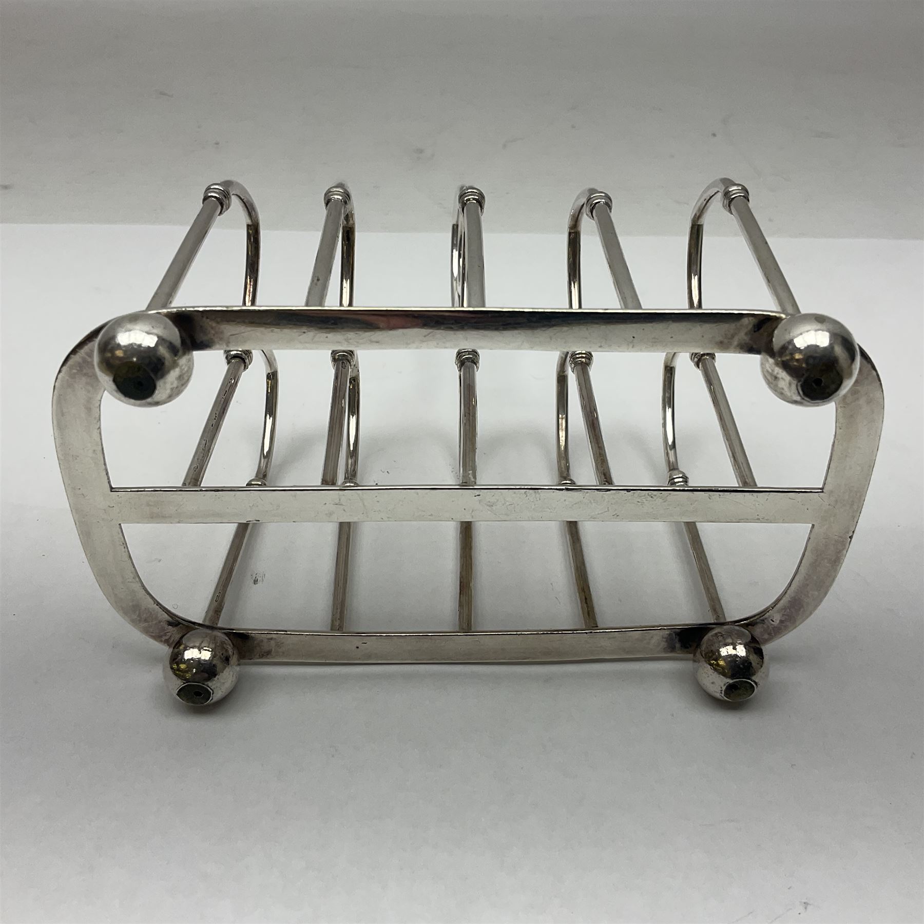 Silver plated toast rack - Image 2 of 4