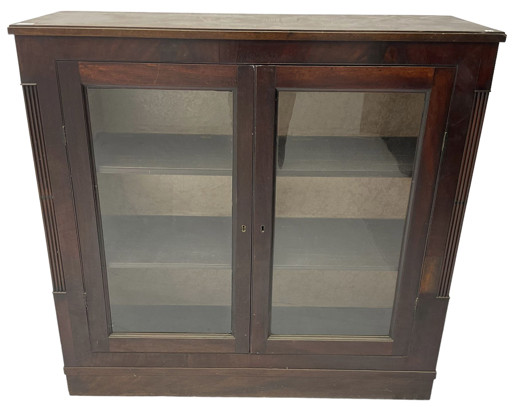 Edwardian mahogany enclosed bookcase - Image 3 of 5