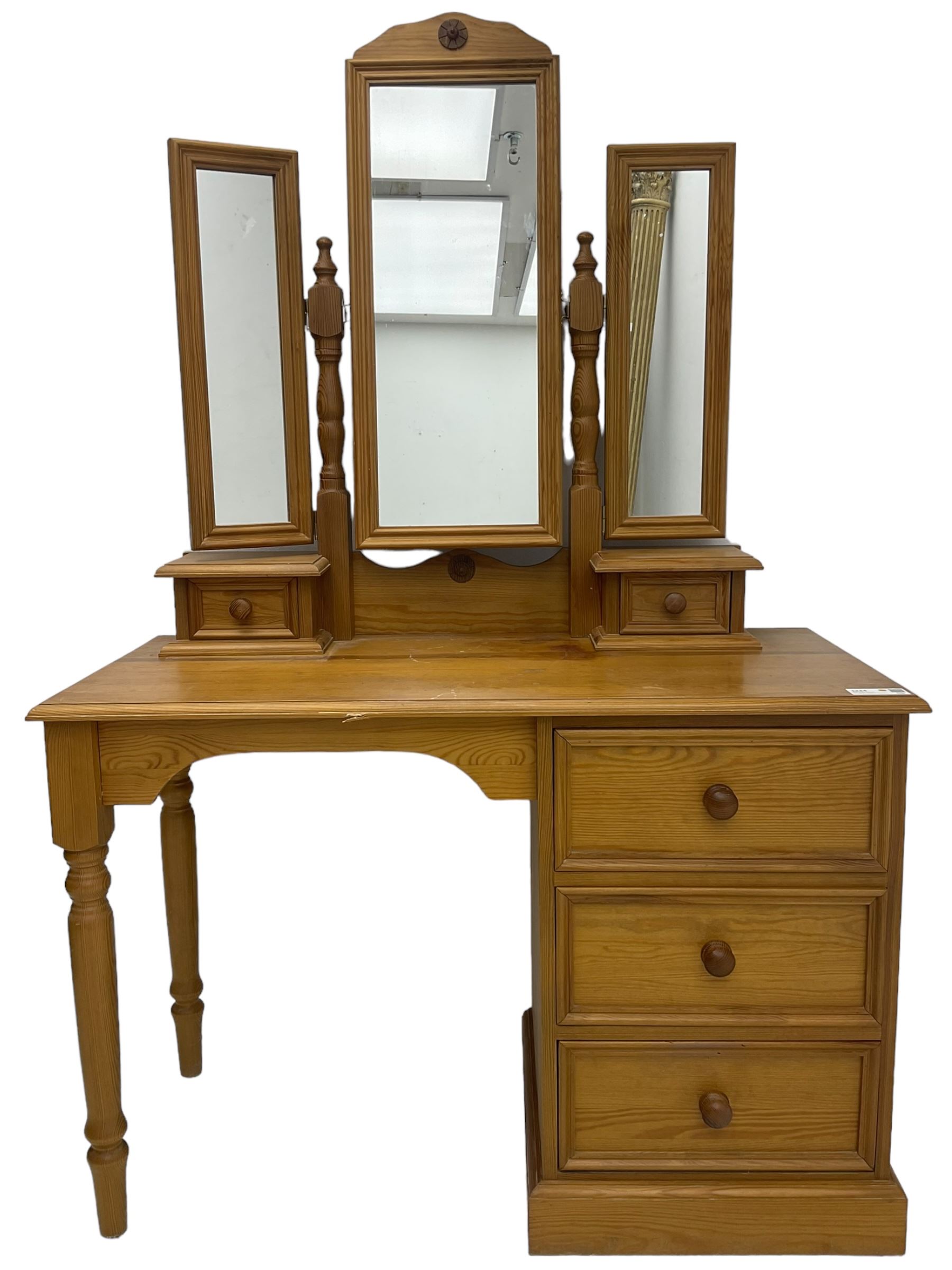 Solid pine dressing table - Image 4 of 5