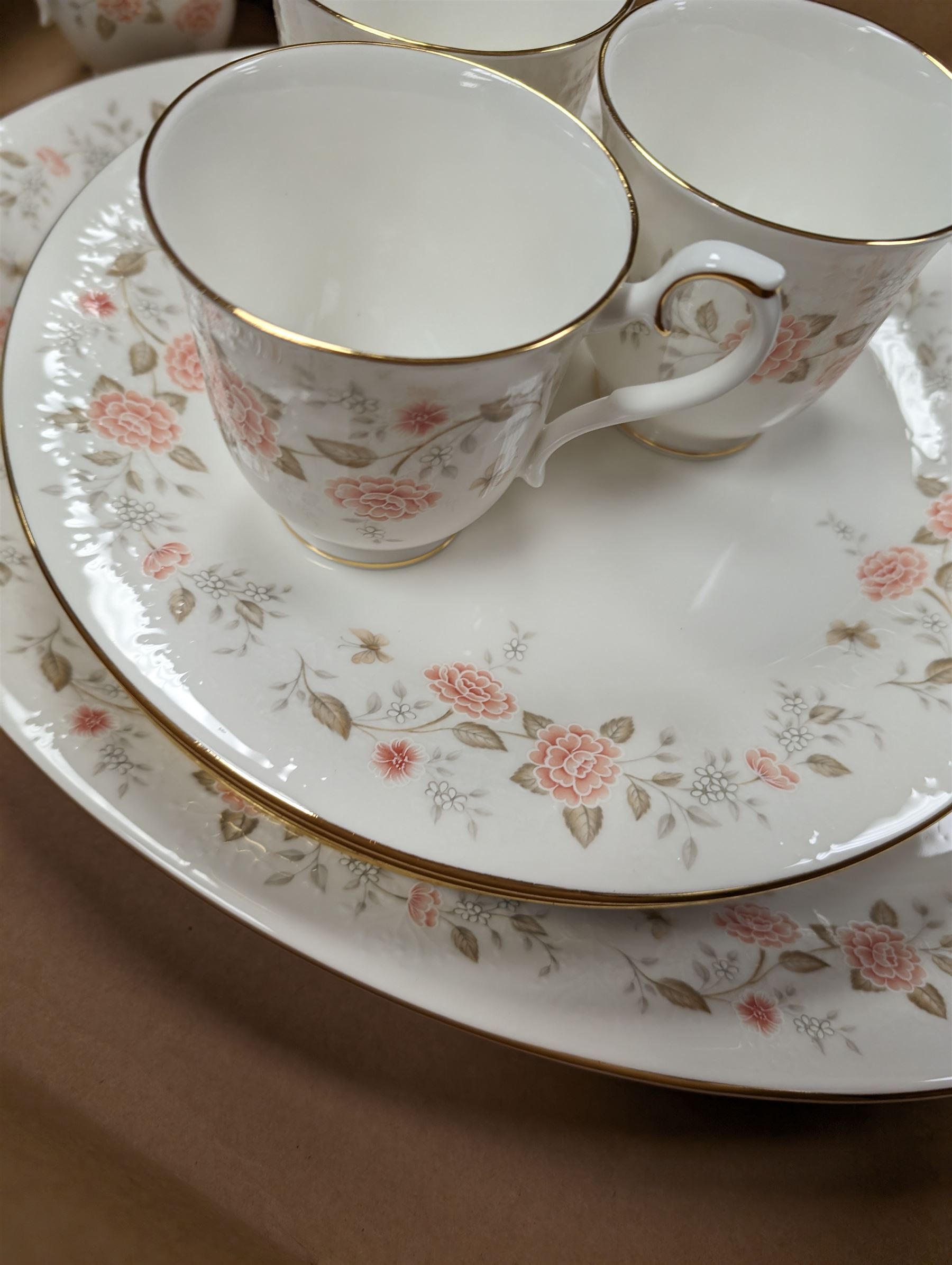 Royal Albert For All Seasons Autumn Sunlight pattern tea and dinner service for six - Image 2 of 4