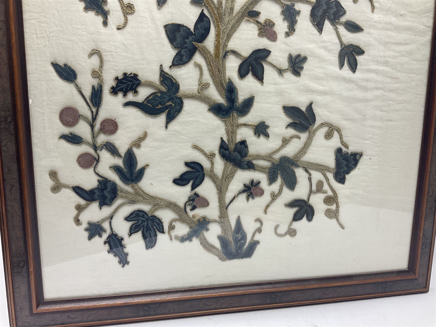 Framed crewelwork embroidered panel - Image 7 of 10