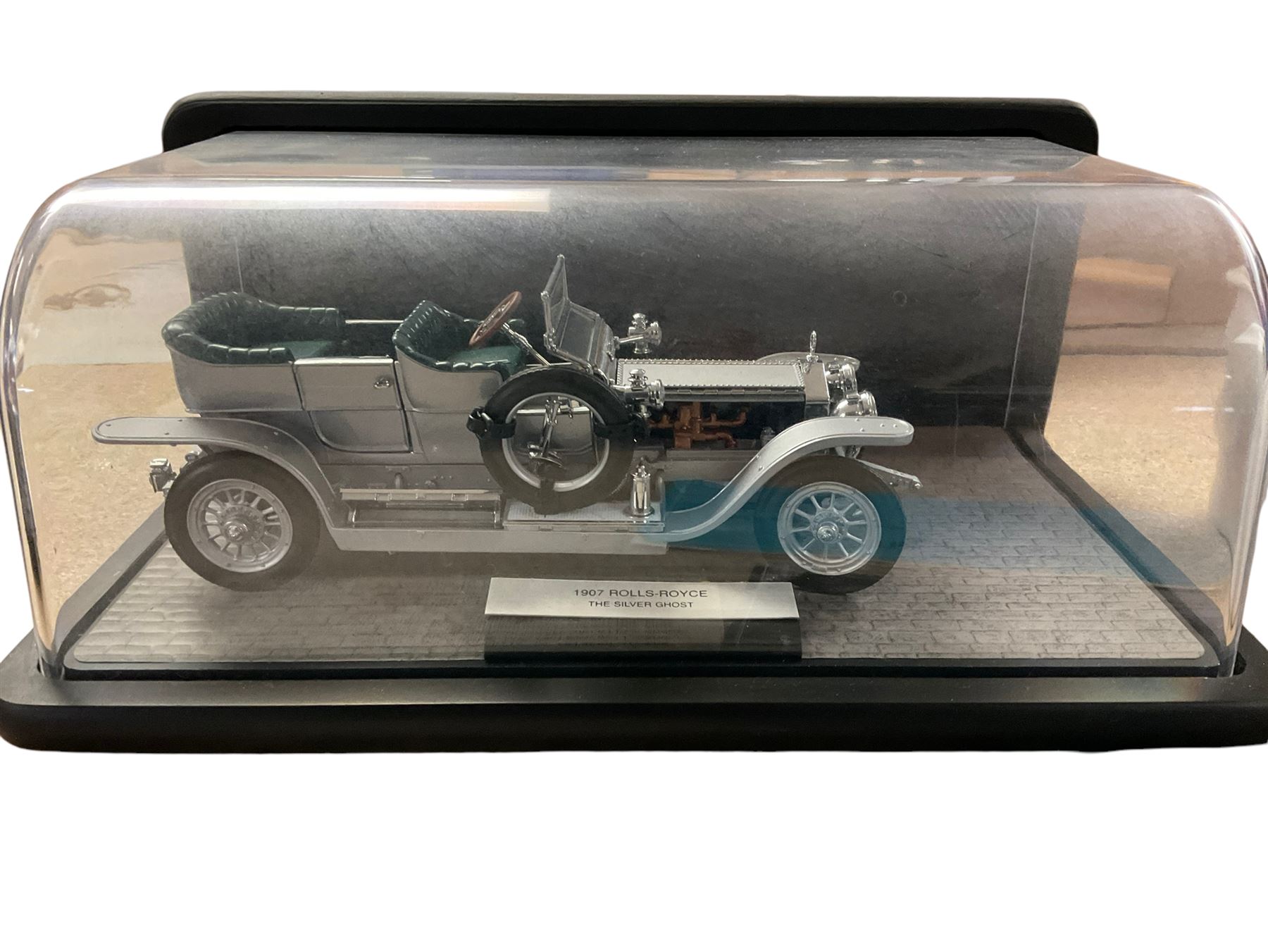 1907 Rolls Royce Silver Ghost cased - Image 2 of 5