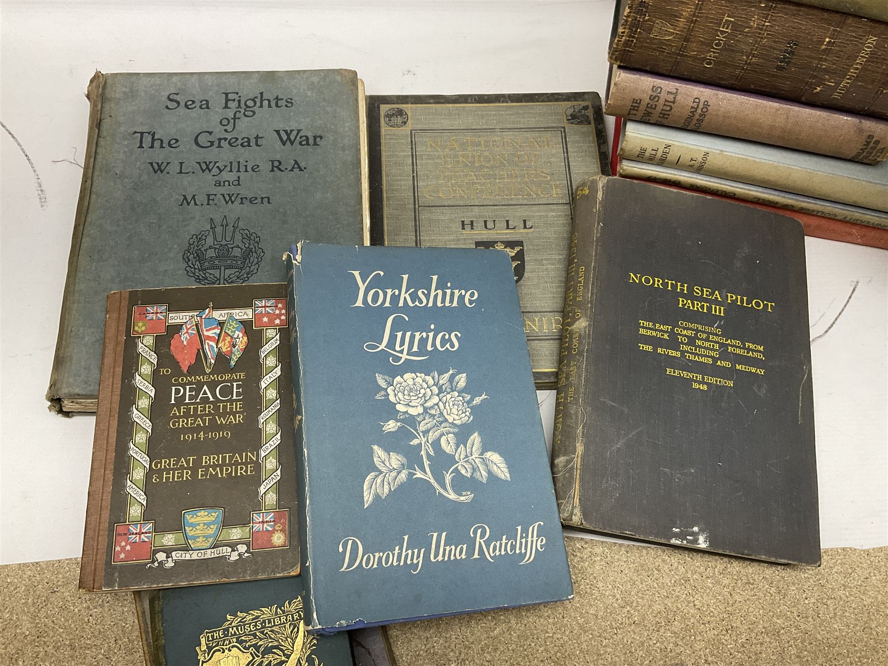 Books - a number relating to Hull and surrounding areas of Yorkshire - Image 7 of 8