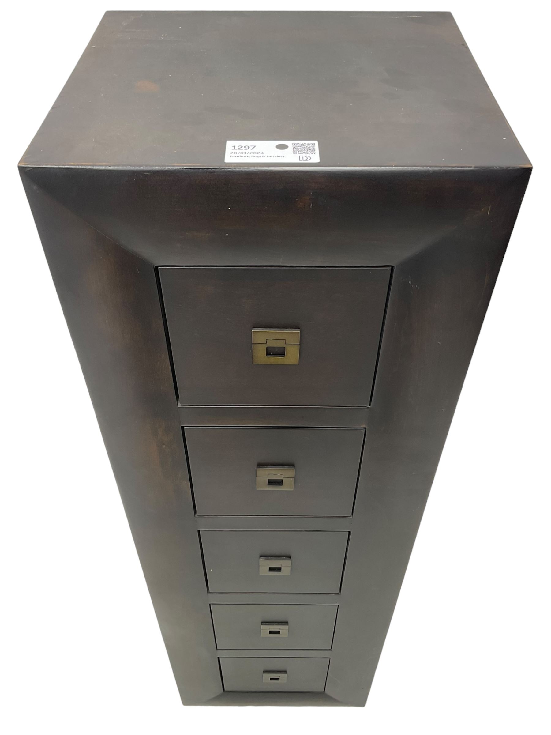 Hardwood five drawer pedestal chest - Image 2 of 4