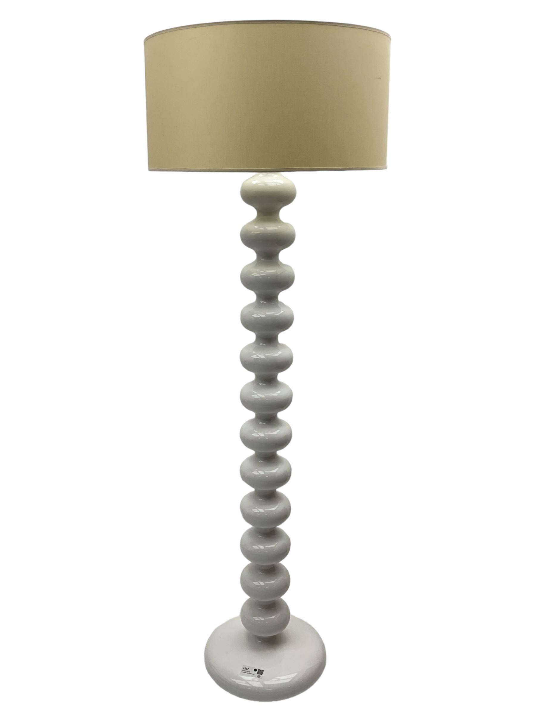 Italian white acrylic bobbin standard lamp - Image 8 of 8