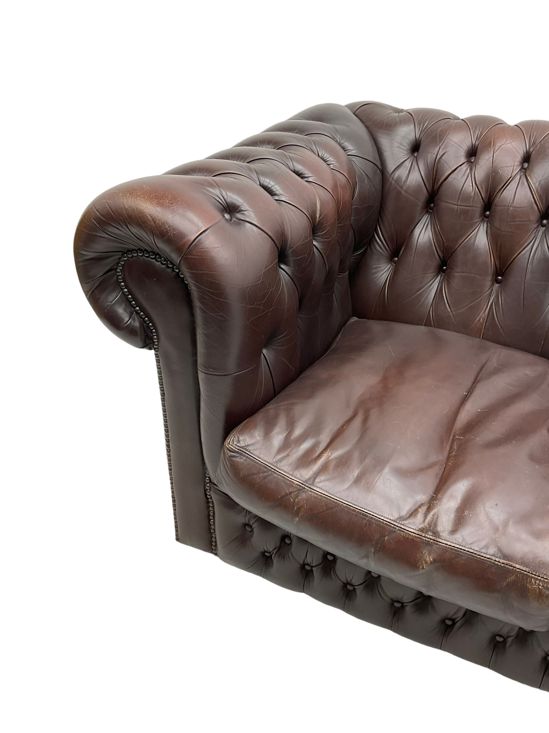Three-seat Chesterfield sofa - Image 4 of 5