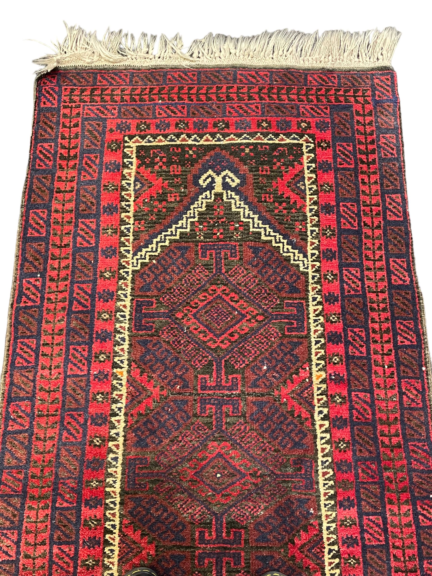 Persian Baluch prayer rug - Image 3 of 6