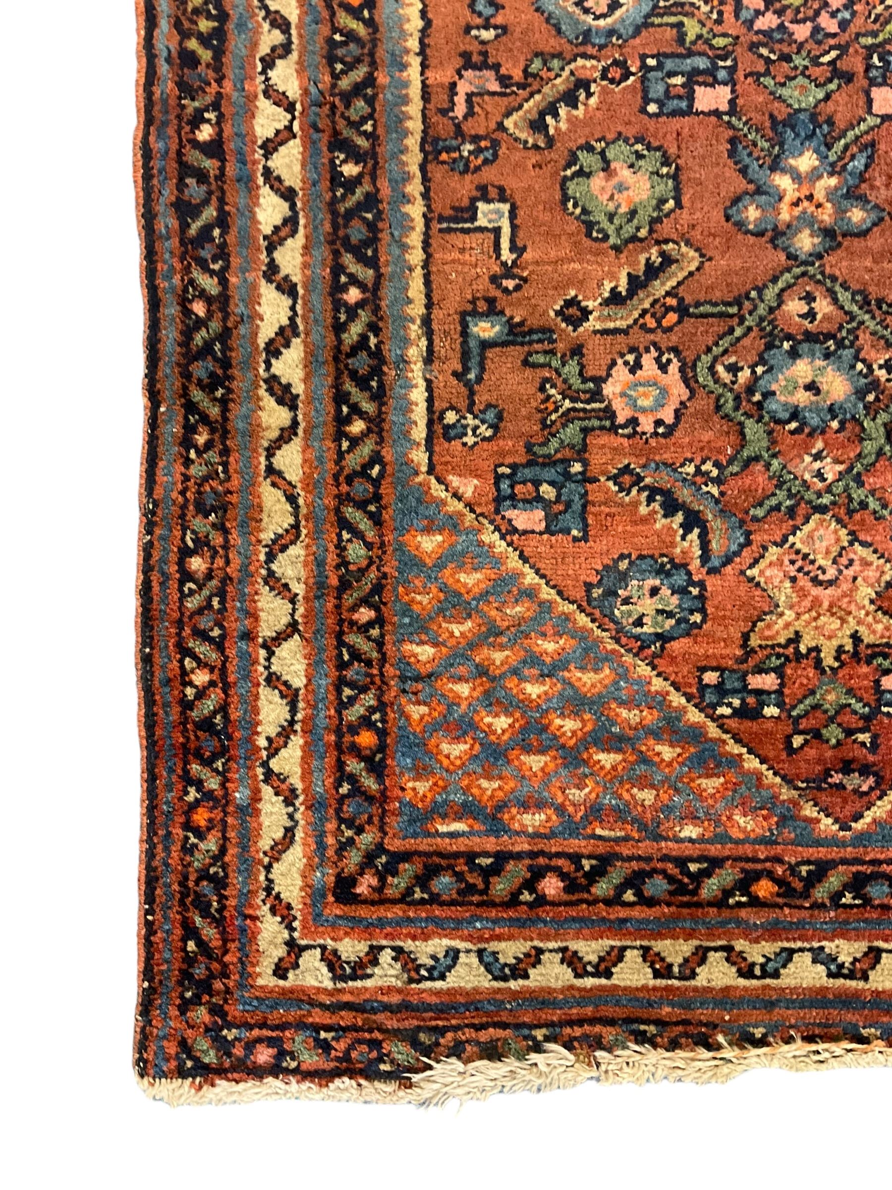 Small Persian rug or mat - Image 3 of 6