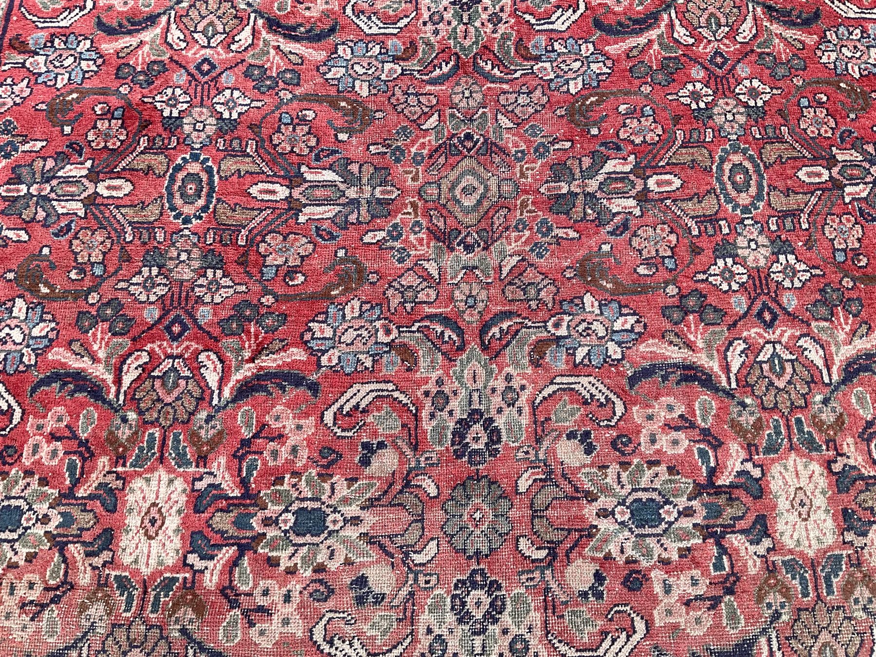 Persian red ground carpet - Image 4 of 6
