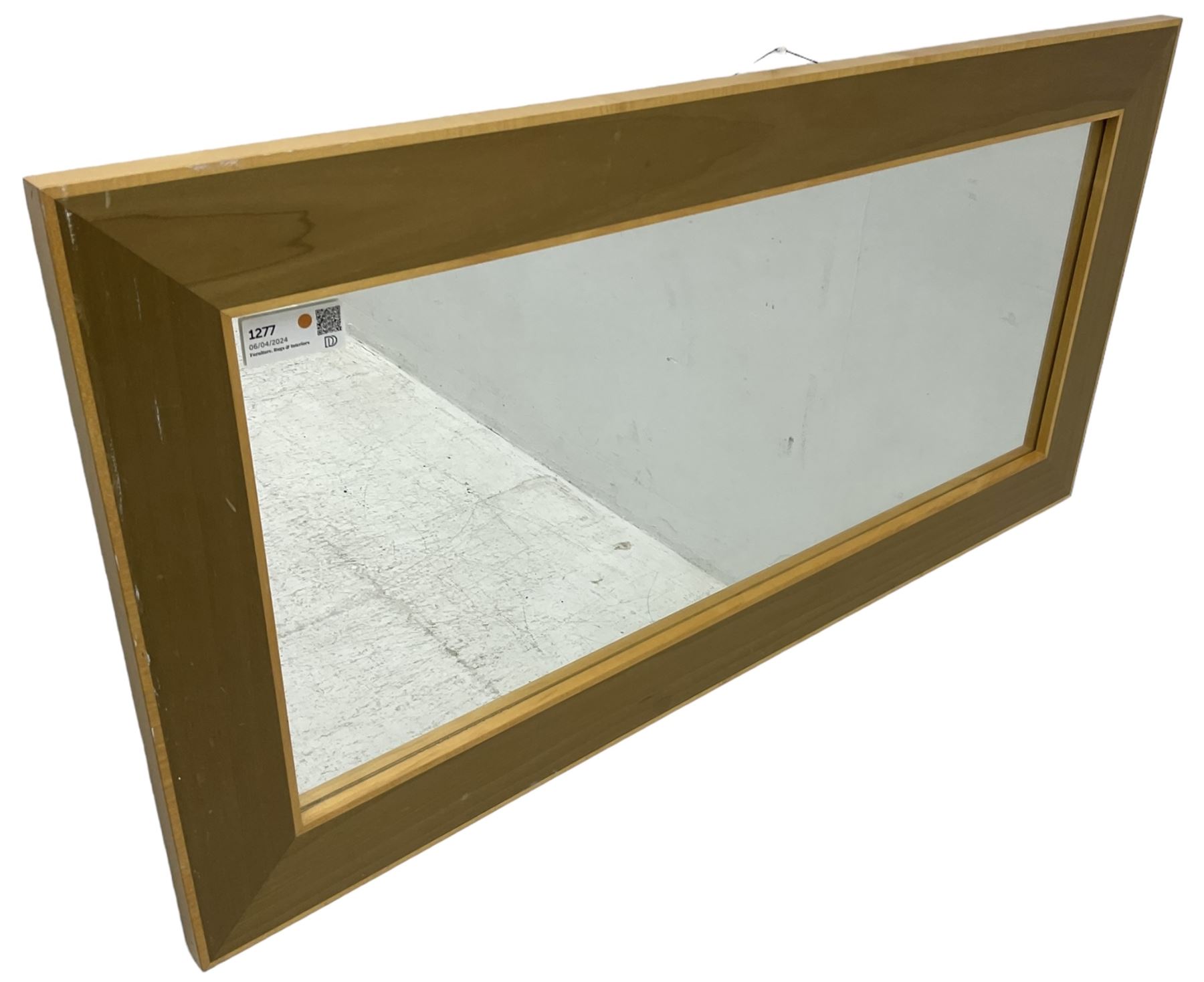 Contemporary rectangular framed wall mirror with plain mirror plate - Image 2 of 3