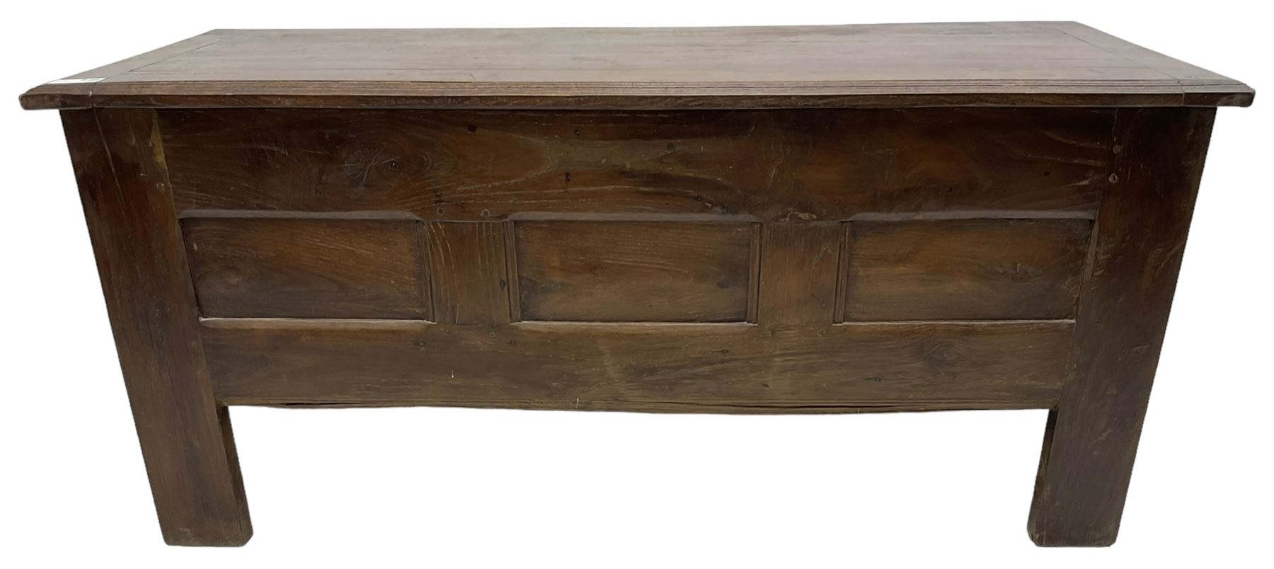 Large 18th century oak coffer or chest - Image 7 of 9