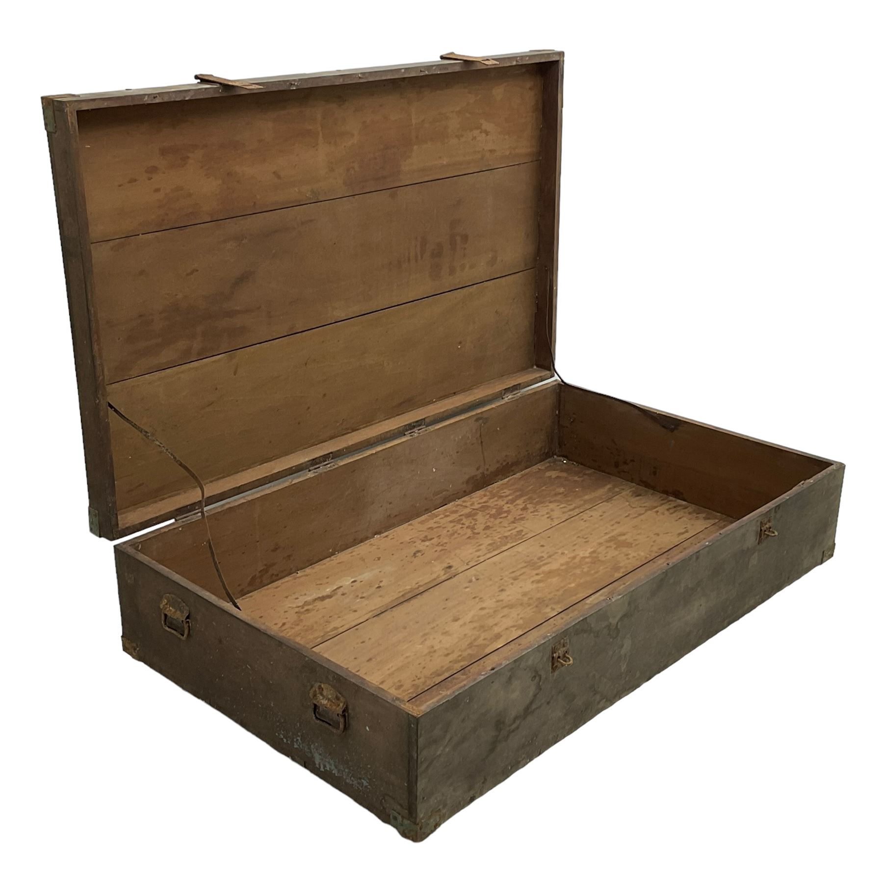 Large 19th century wooden touring trunk - Image 2 of 7