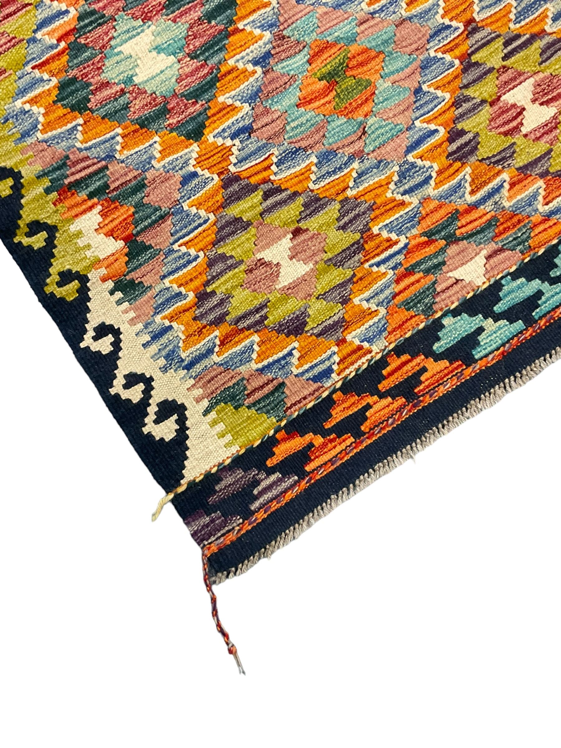 Chobi Kilim multi-coloured rug - Image 4 of 5