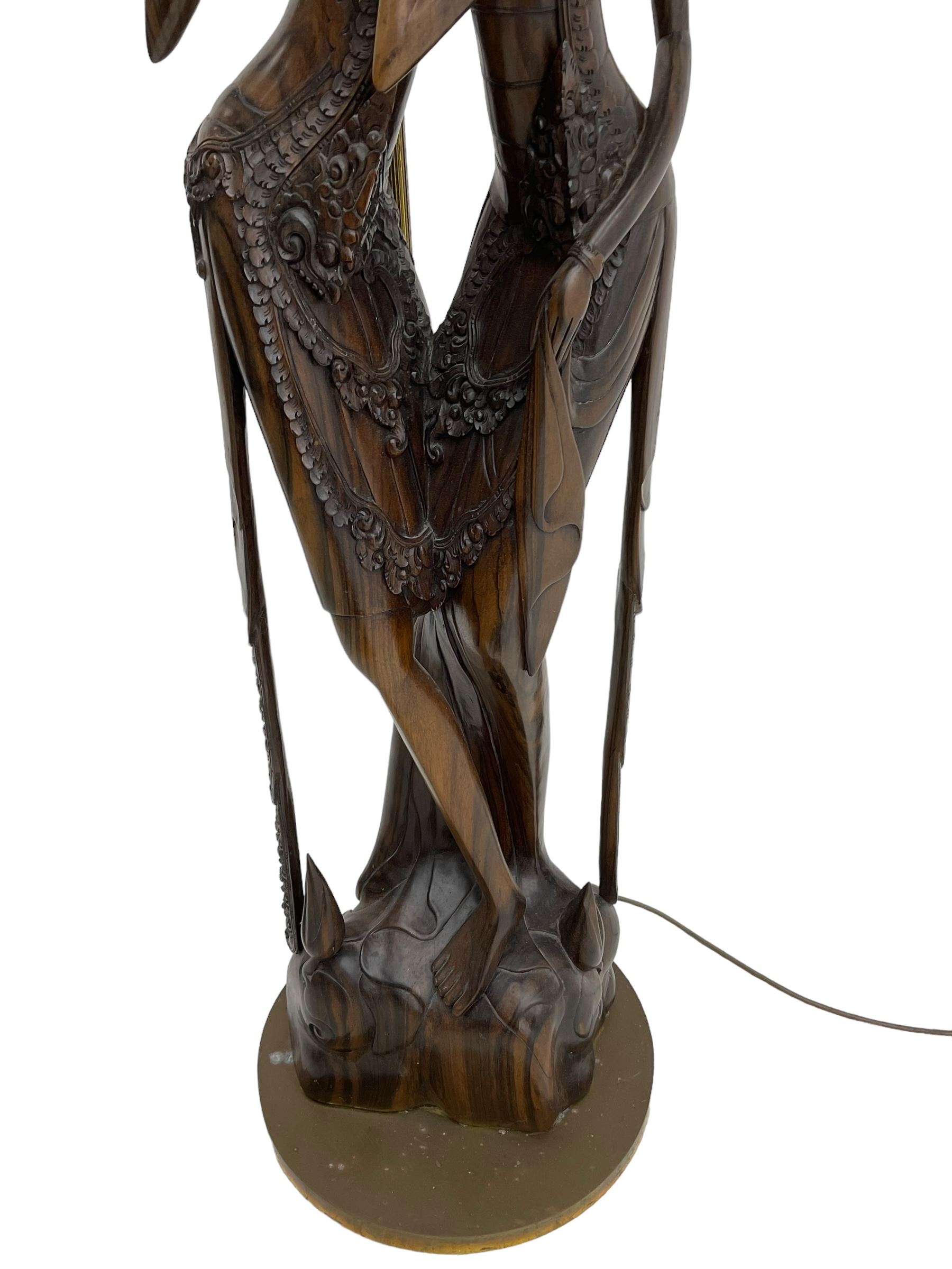 Carved hardwood figural standard lamp - Image 5 of 5