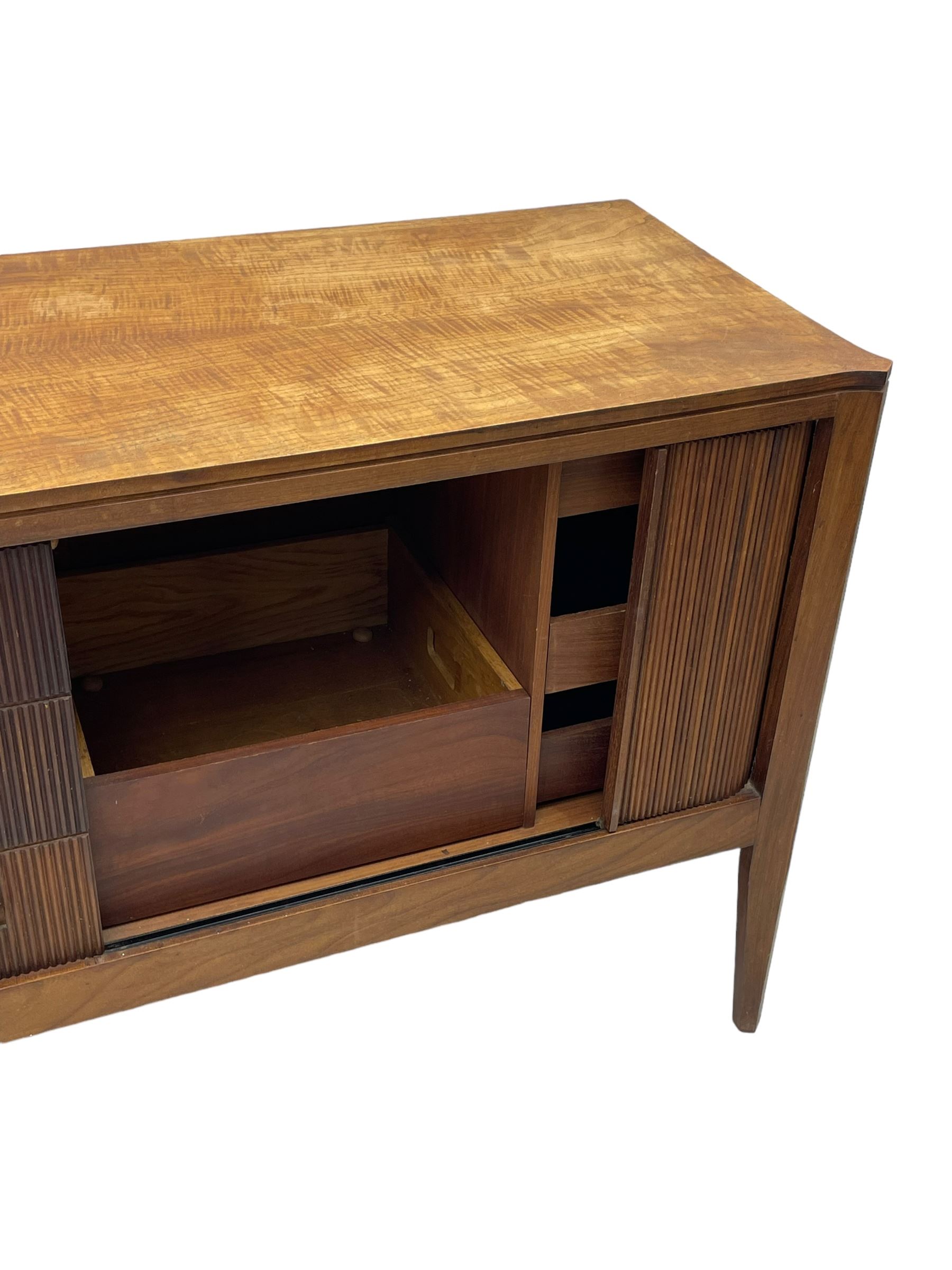 Mid-20th century teak sideboard - Image 6 of 7