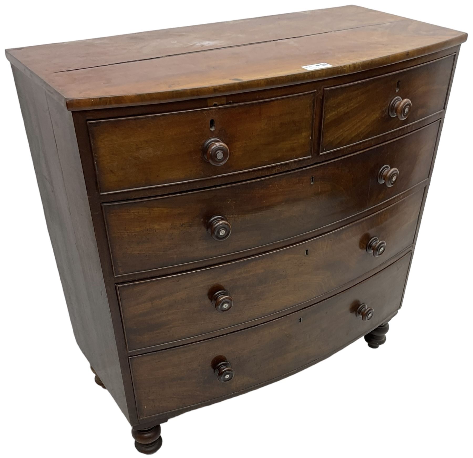 Victorian mahogany bow-front chest - Image 4 of 7