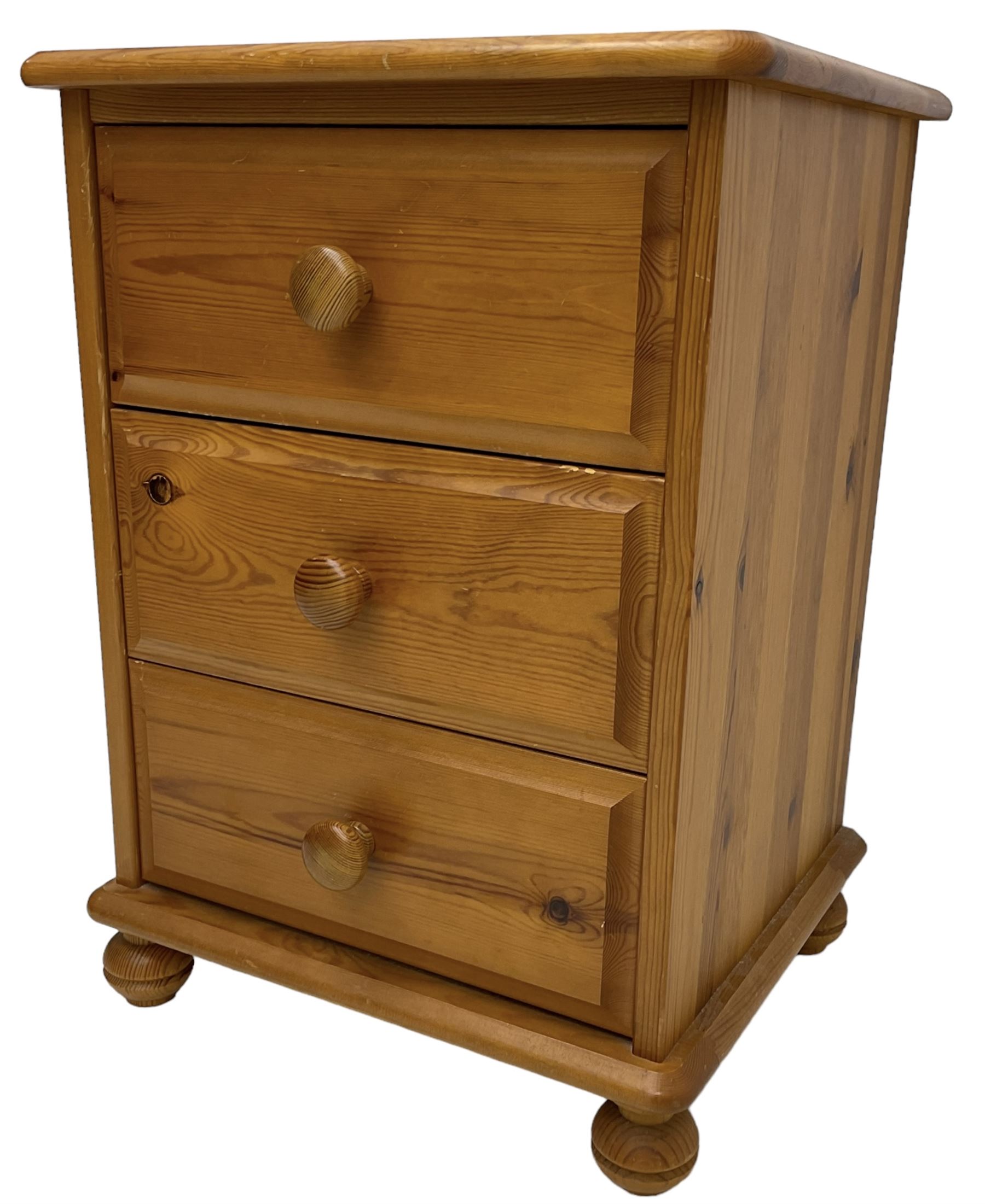 Polished pine chest - Image 4 of 12