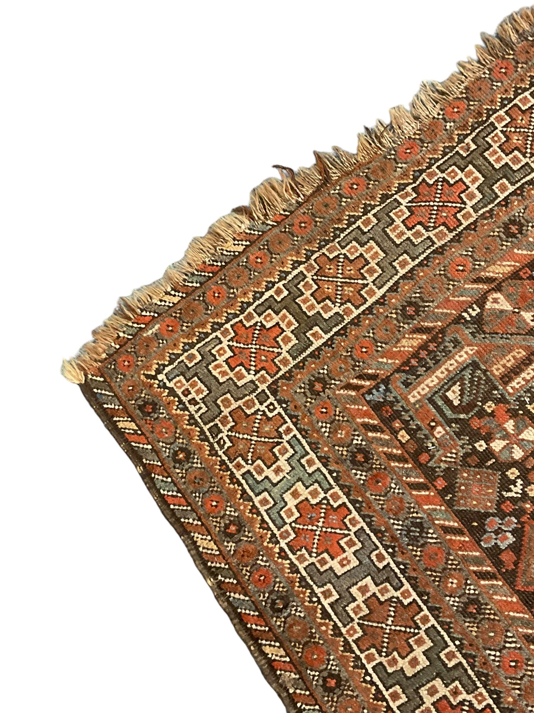 Persian rug - Image 4 of 6