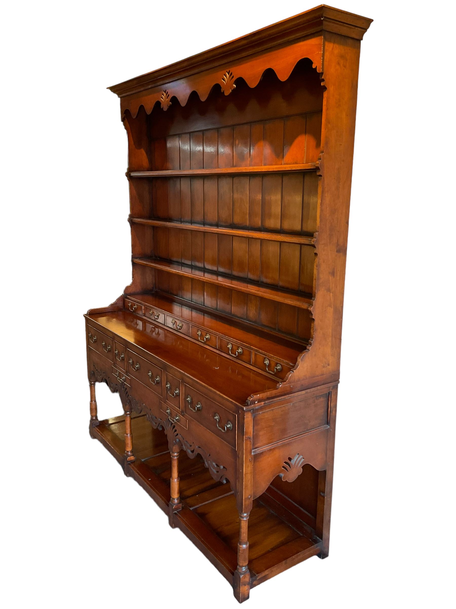 George III design cherry wood dresser - Image 8 of 8