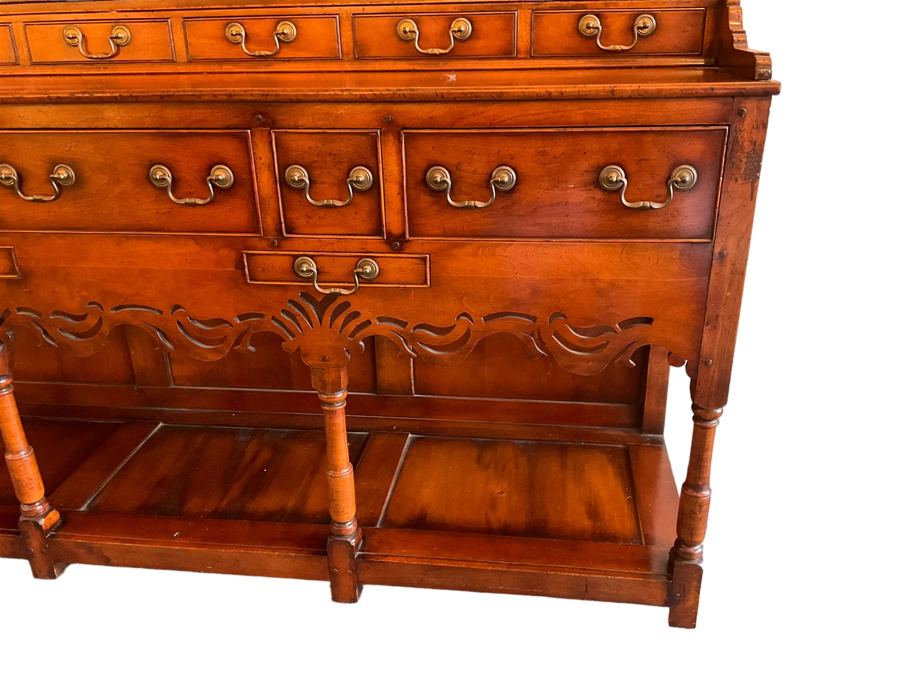 George III design cherry wood dresser - Image 6 of 8