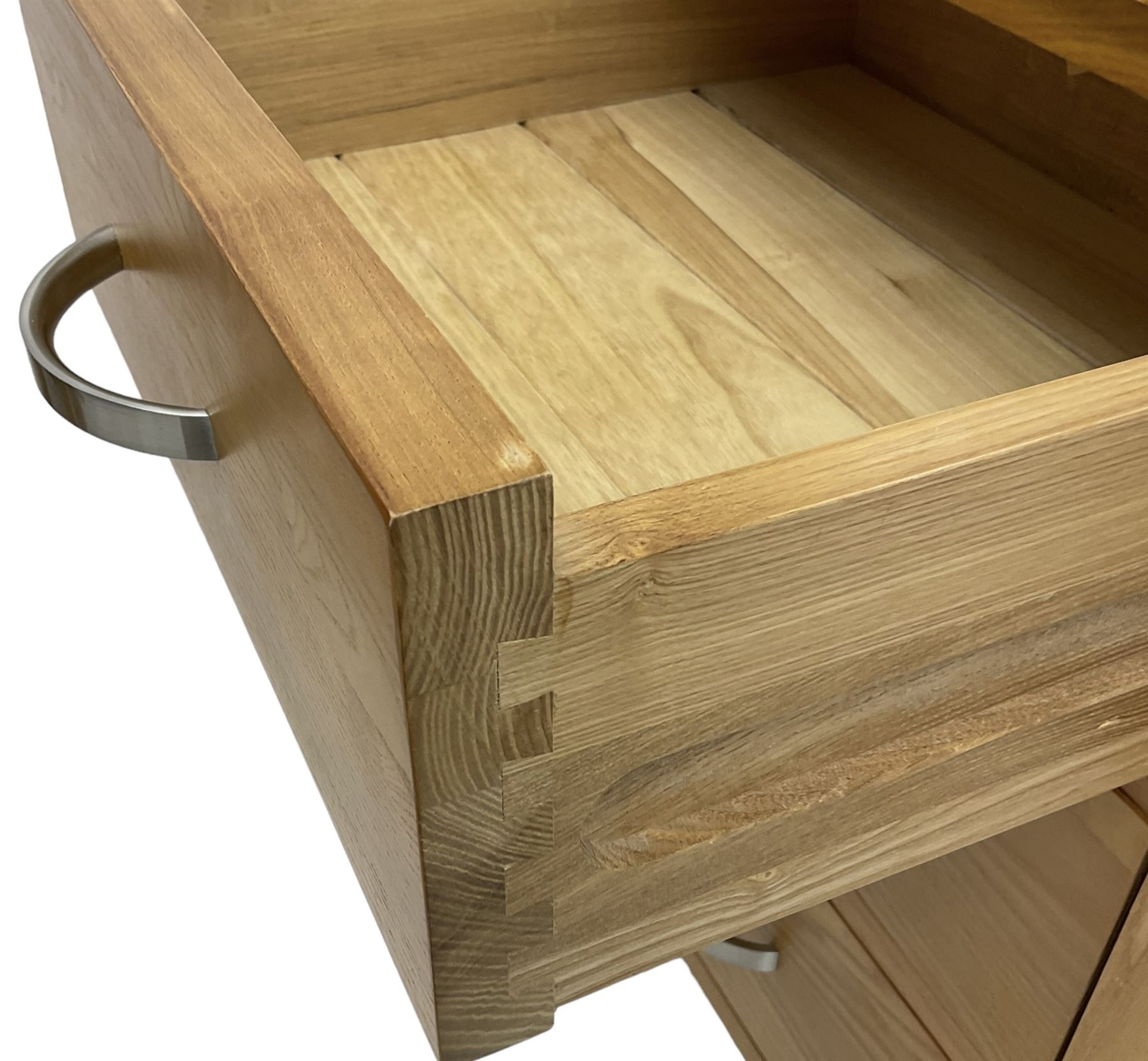 Light ash three drawer bedside chest - Image 5 of 7