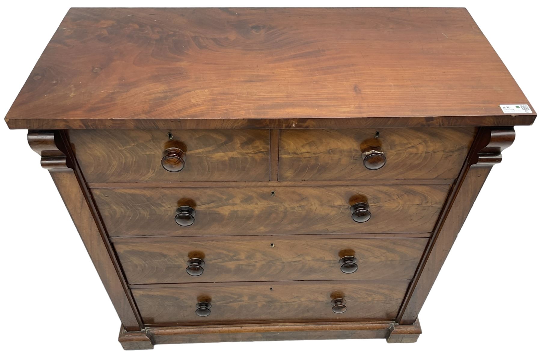 Victorian figured mahogany straight-front chest - Image 4 of 8