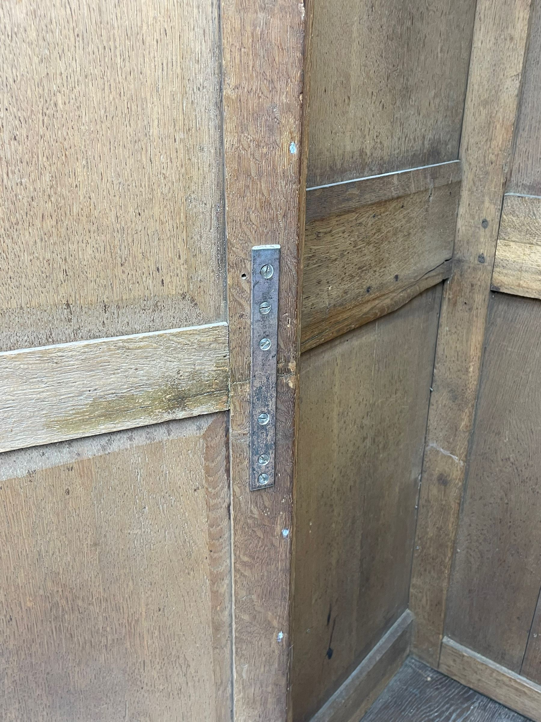 George III oak livery cupboard - Image 11 of 14