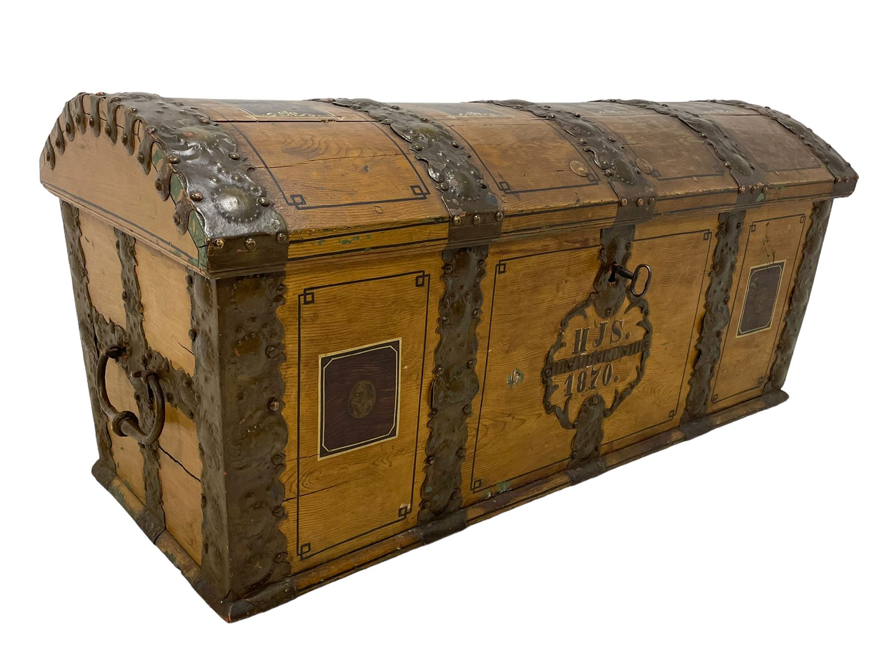 19th century Northern European painted oak sea chest - Image 3 of 29