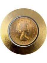 Queen Elizabeth II 1966 gold full sovereign coin