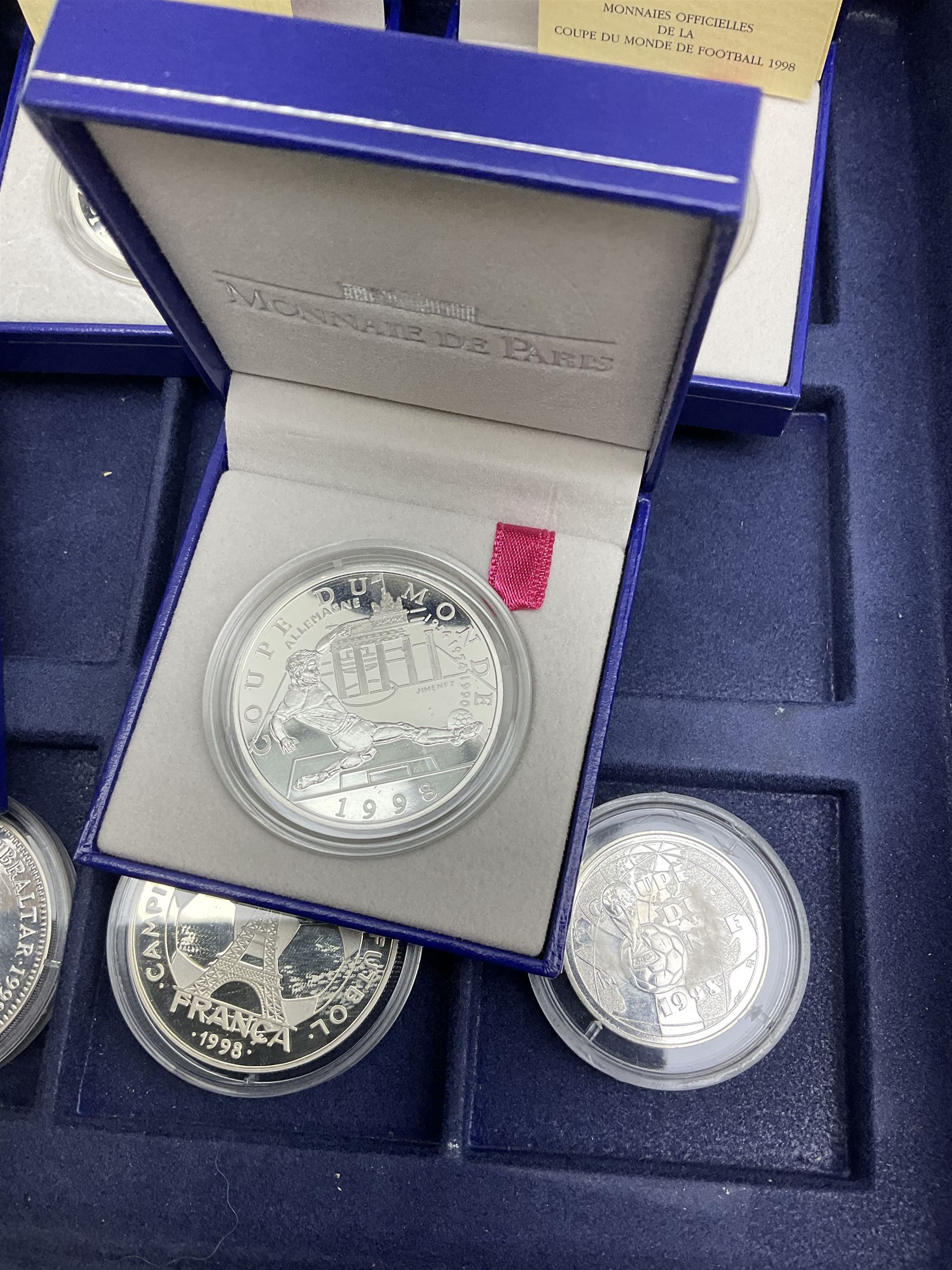 Nine commemorative coins relating to the France 1998 World Cup - Image 3 of 4