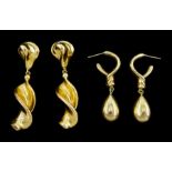 Pair of 9ct gold twist pendant stud earrings and a smaller pair of 14ct gold pedant stud earrings