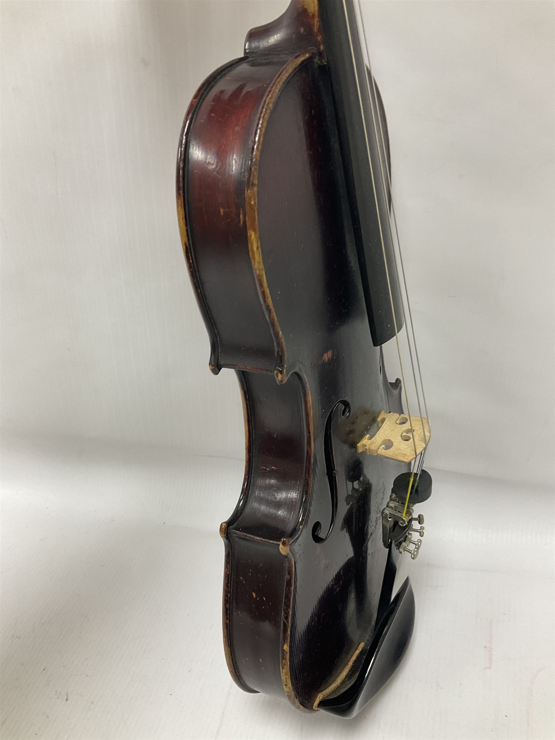 Neuner & Hornstiner early 20th century half size violin c1900 - Image 7 of 16