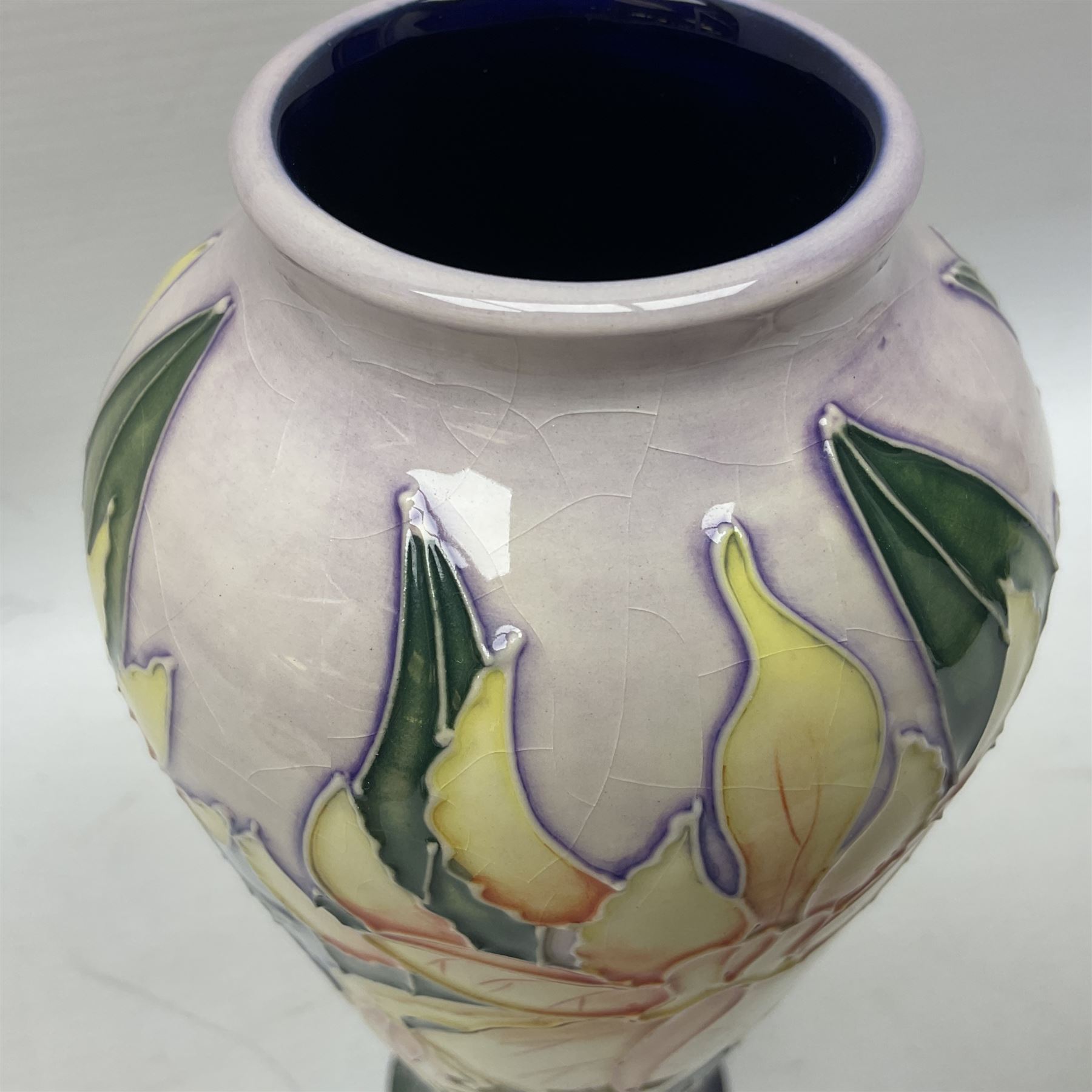 Moorcroft vase - Image 4 of 9