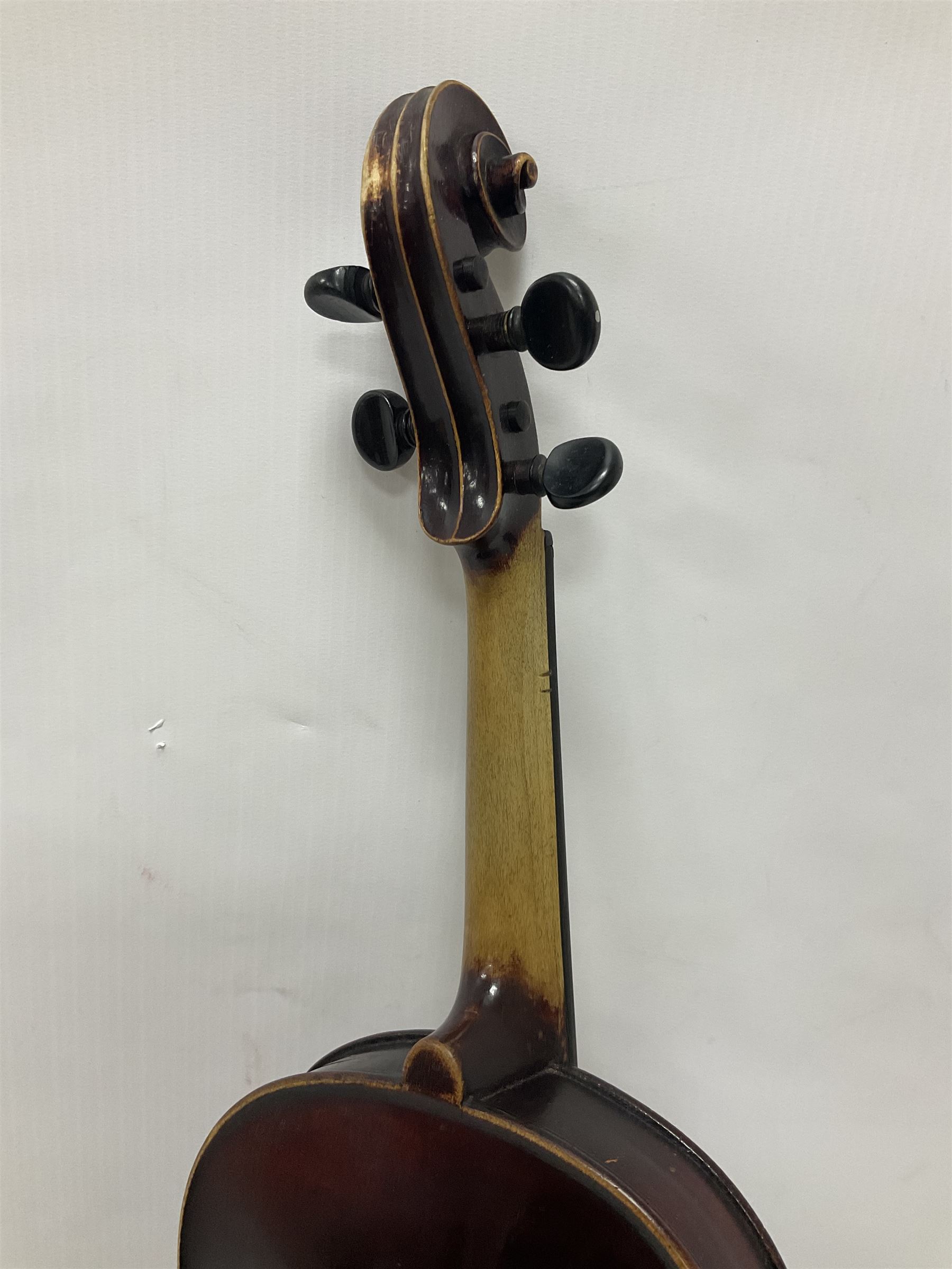 Neuner & Hornstiner early 20th century half size violin c1900 - Image 10 of 16