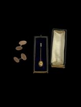 Early 20th century 18ct gold diamond stick pin and a pair of 9ct rose gold cufflinks