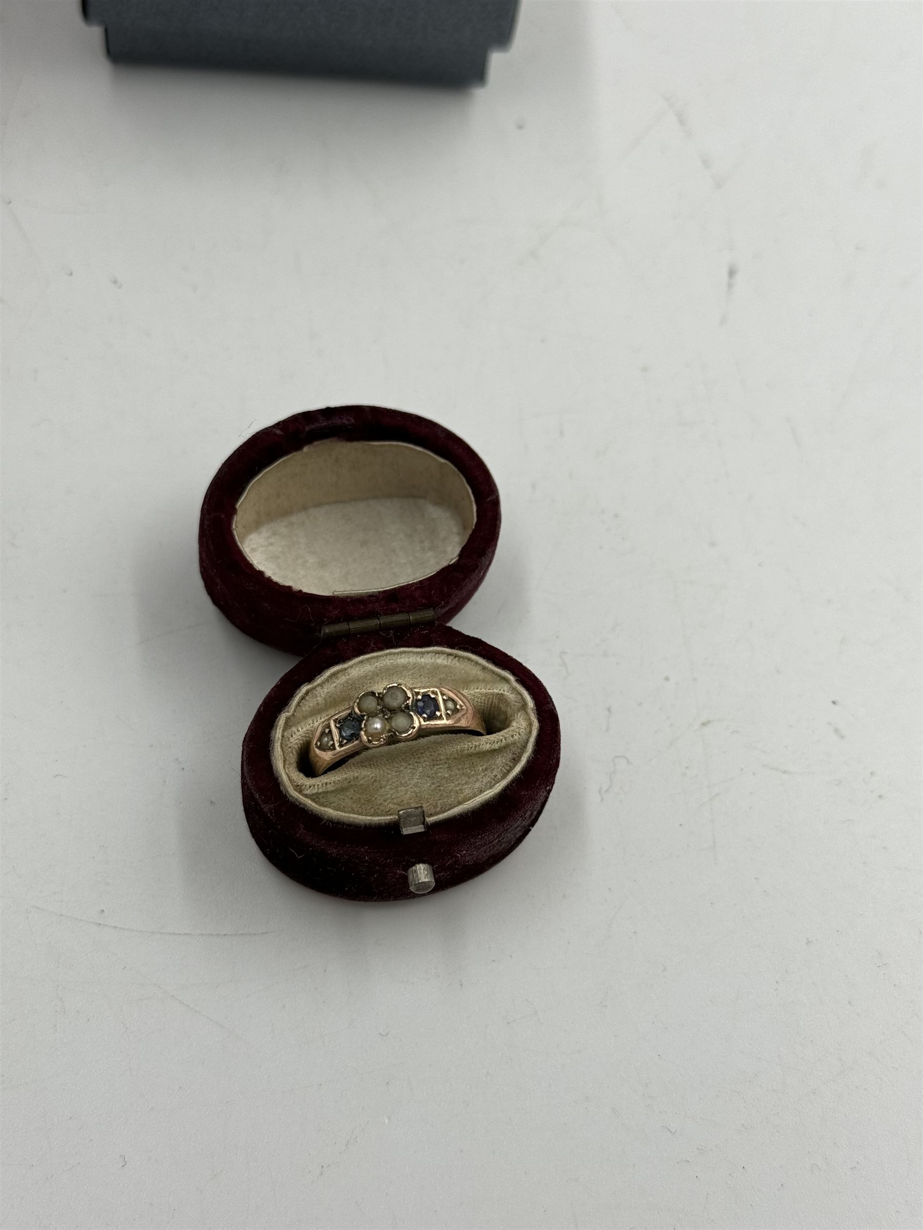 Four 9ct gold stone set rings - Image 4 of 4