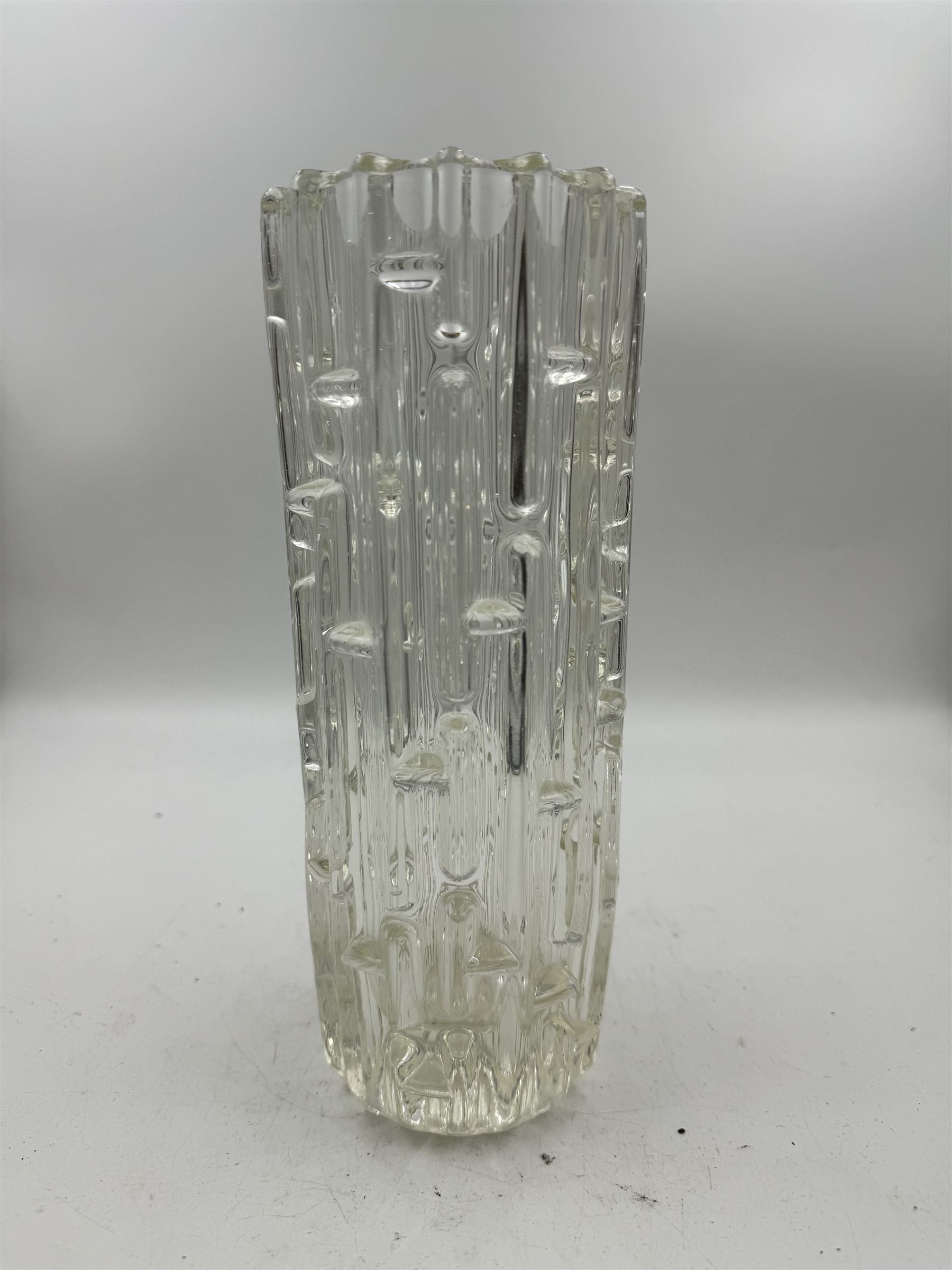 Sklo Union clear glass labrinth vase by Frantisek Vizner - Image 5 of 6