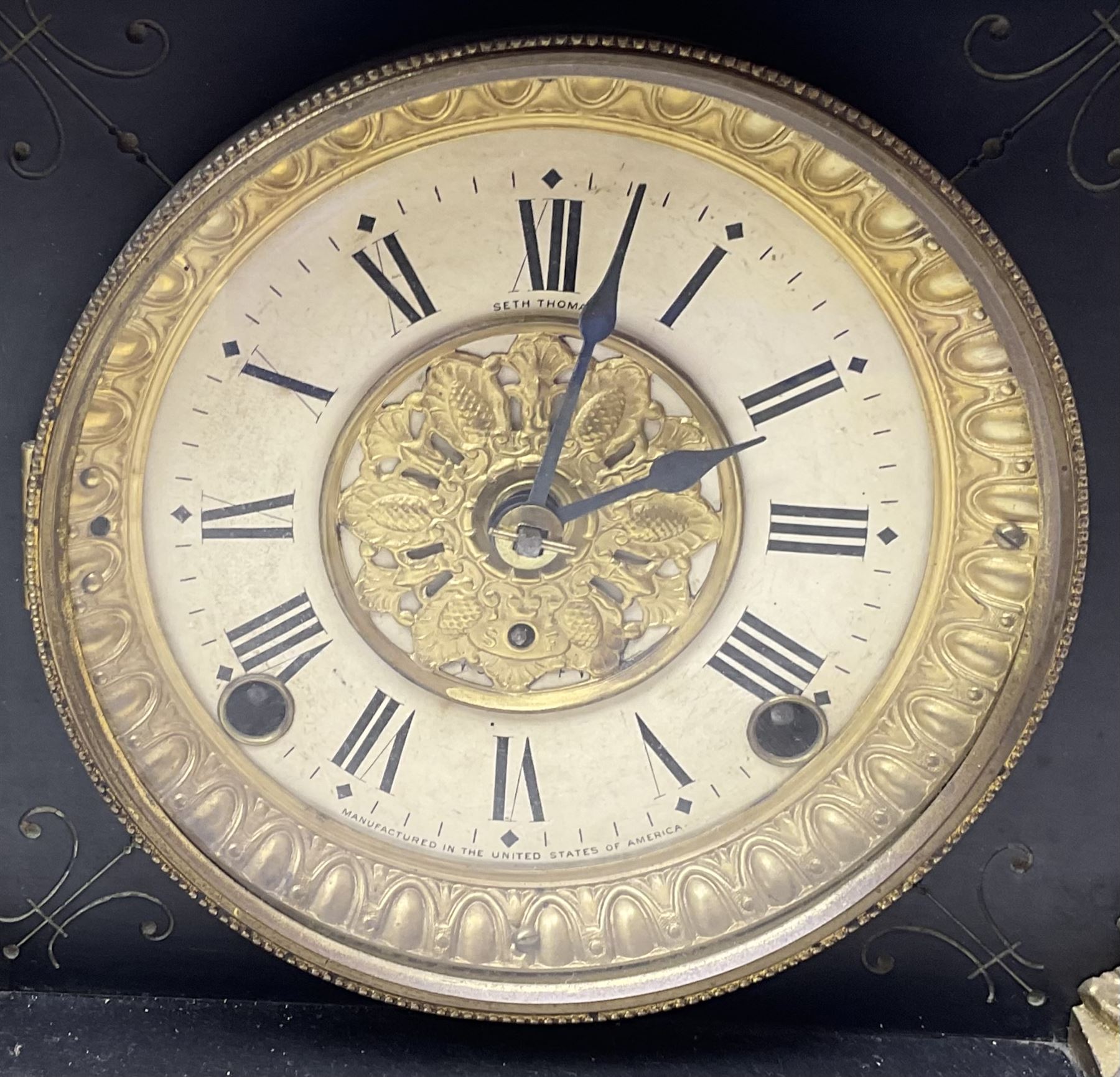 Seth Thomas - American 8-day late 19th century faux slate mantle clock - Image 4 of 4