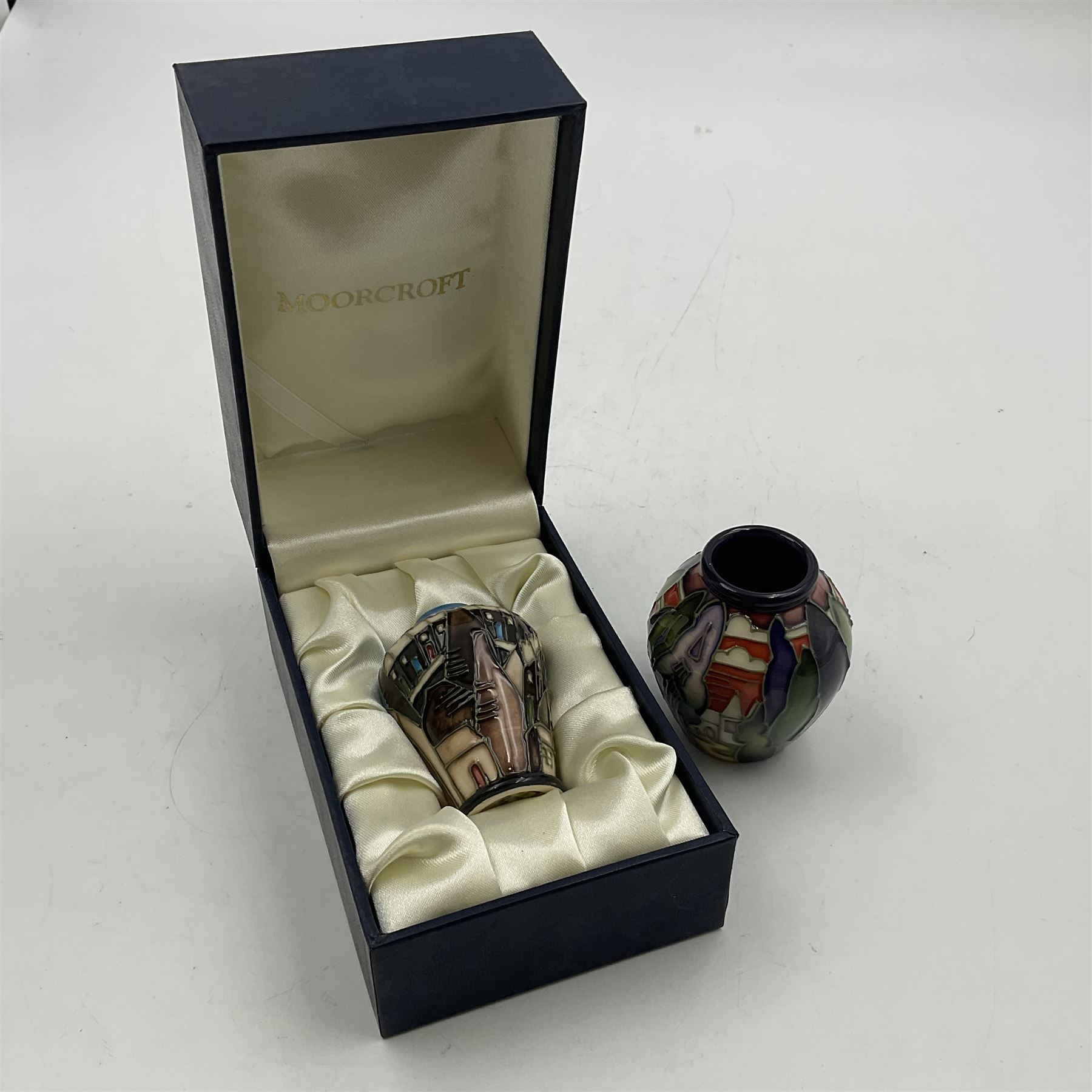 Two miniature Moorcroft vases - Image 10 of 10