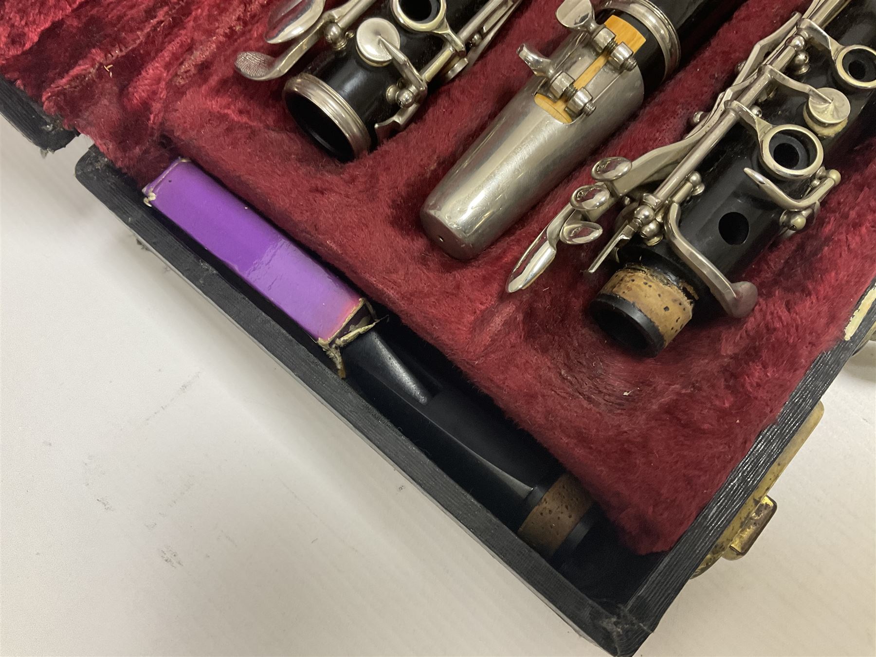 Boosey & Hawkes Regent B flat ebonite clarinet - Image 6 of 12