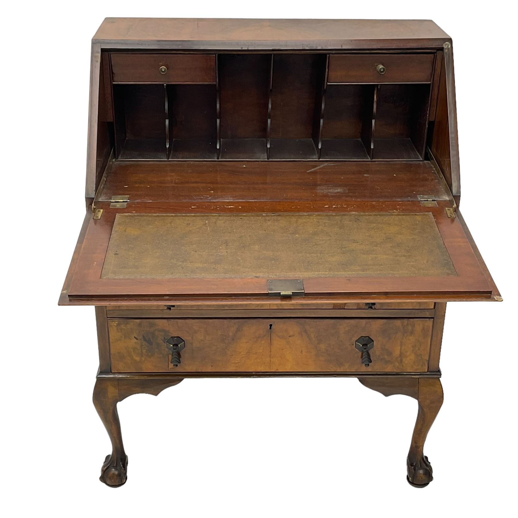 Small early 20th century figured walnut bureau - Image 11 of 14