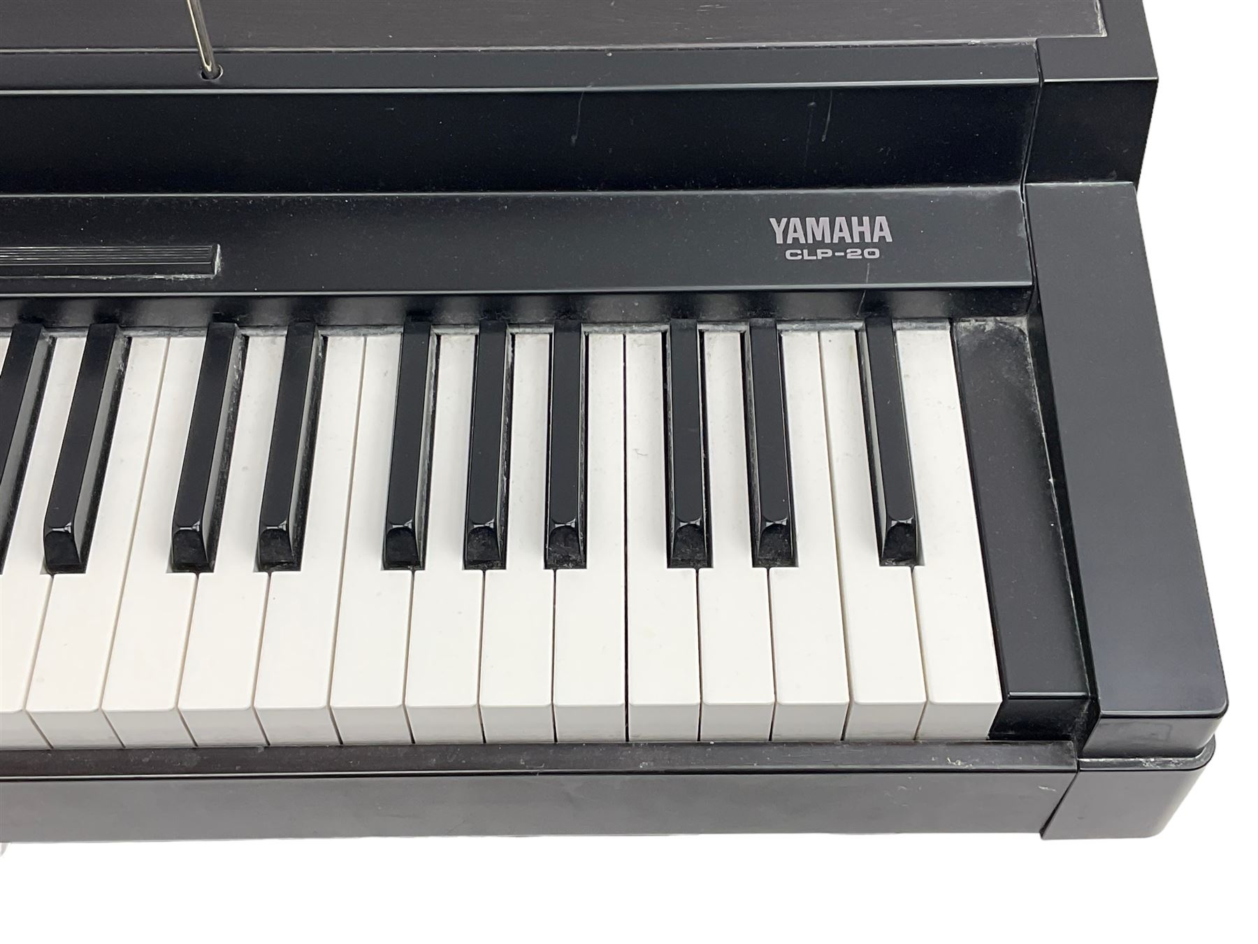 Yamaha CLP-20 digital piano - Image 4 of 8