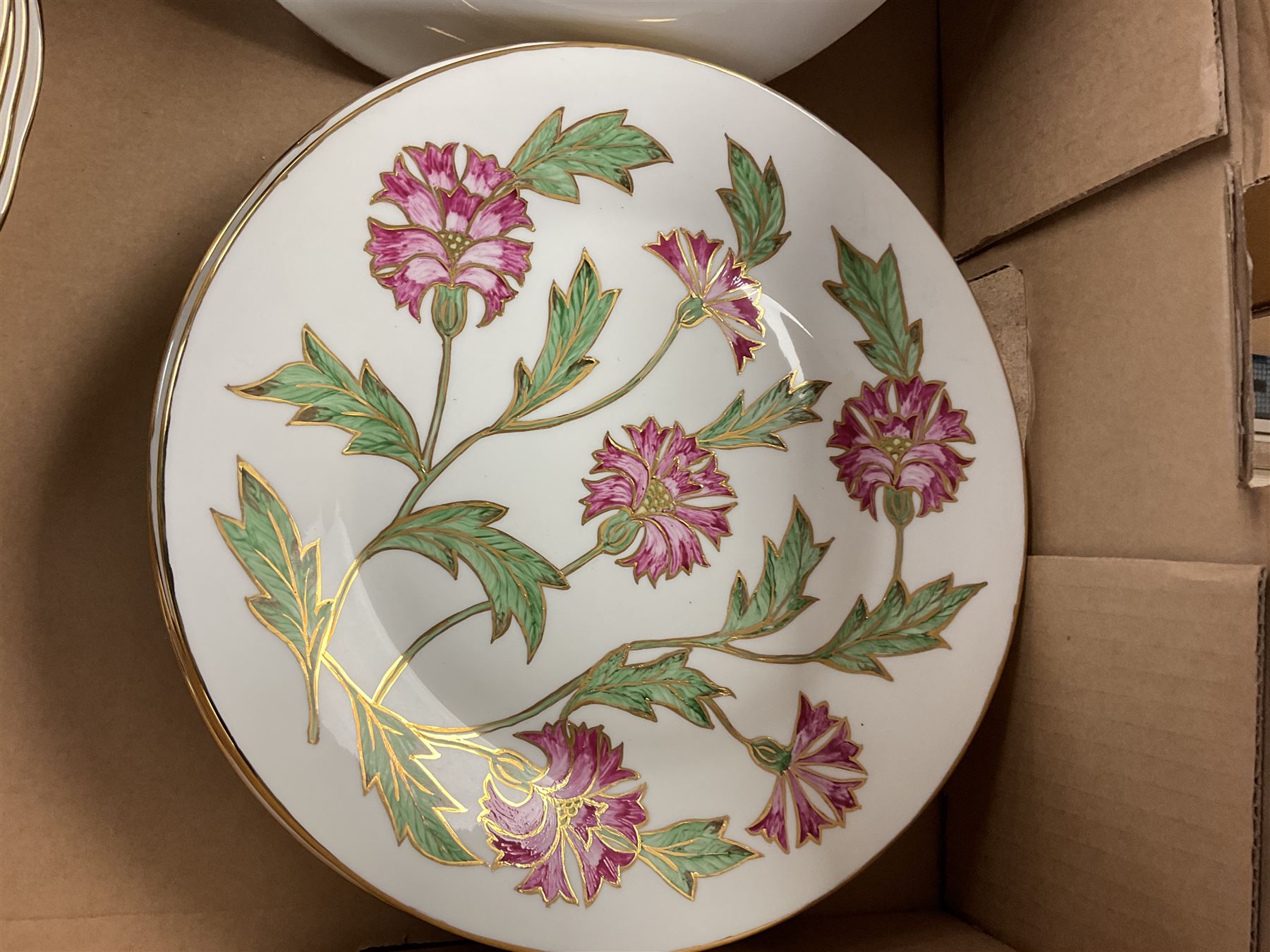 Collection of dinnerwares including Colclough - Bild 2 aus 5