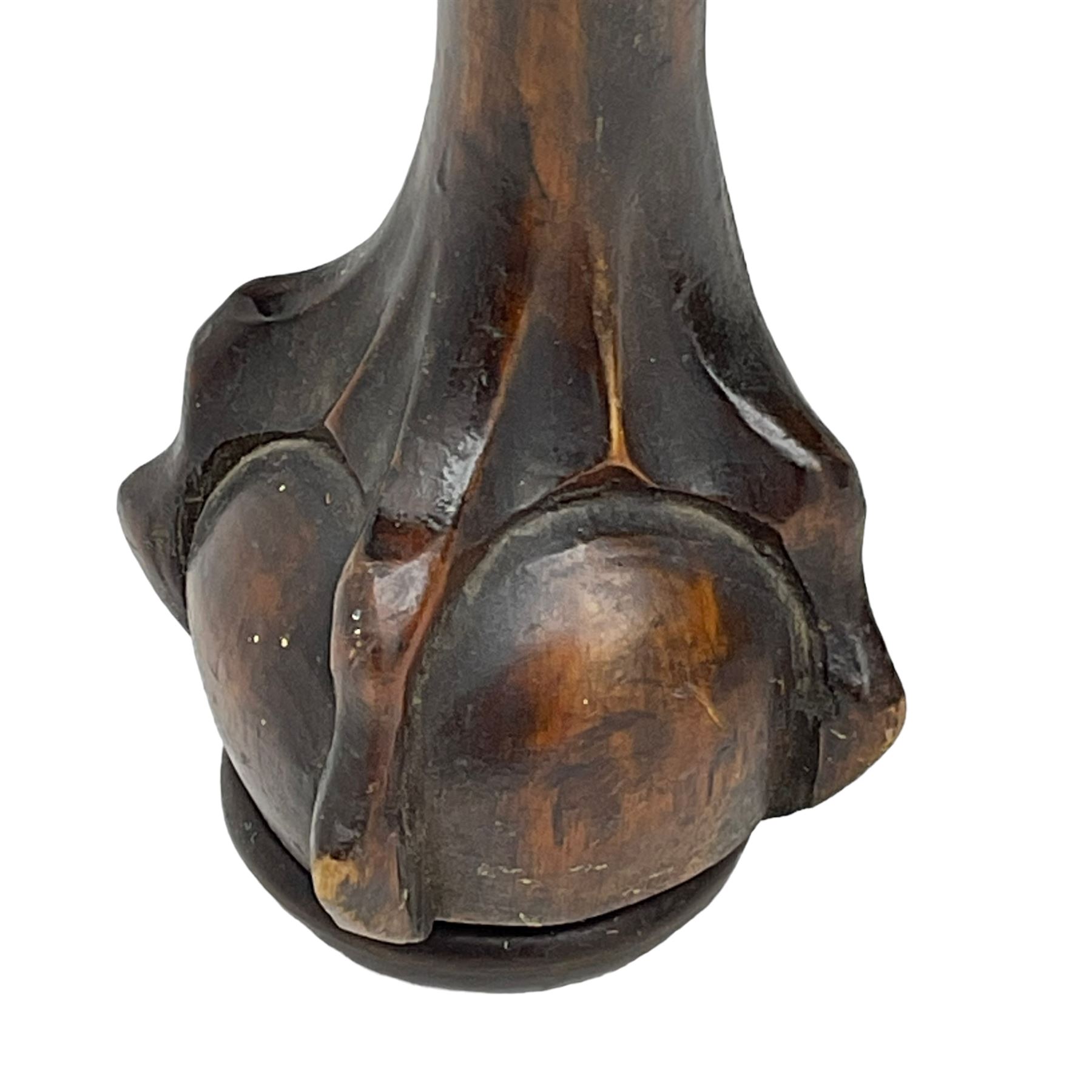 Small early 20th century figured walnut bureau - Image 3 of 14